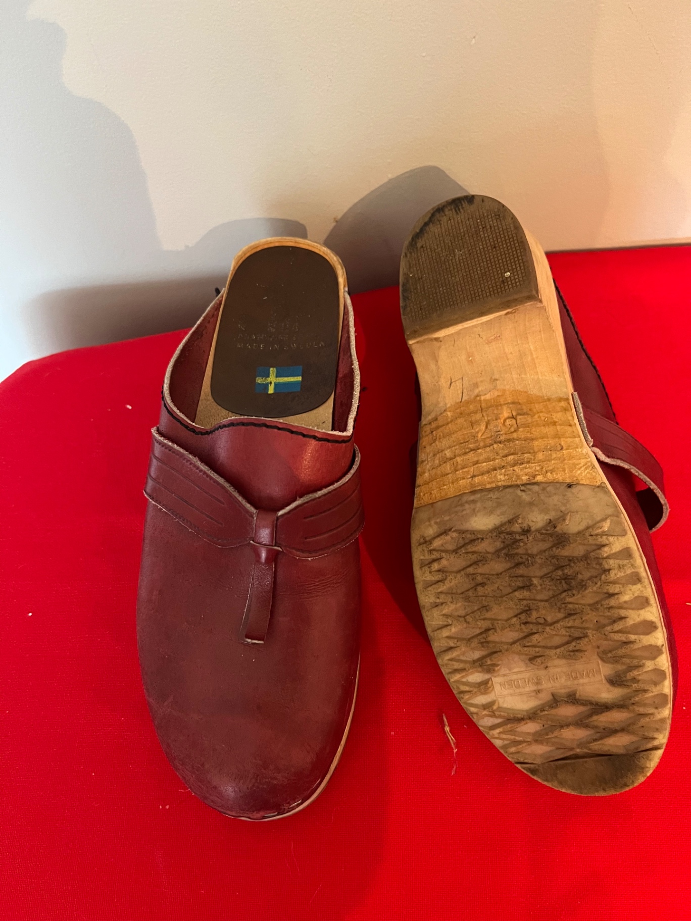 Red women's footwear: clogs and Mary Jane sandals - image 2 of 4