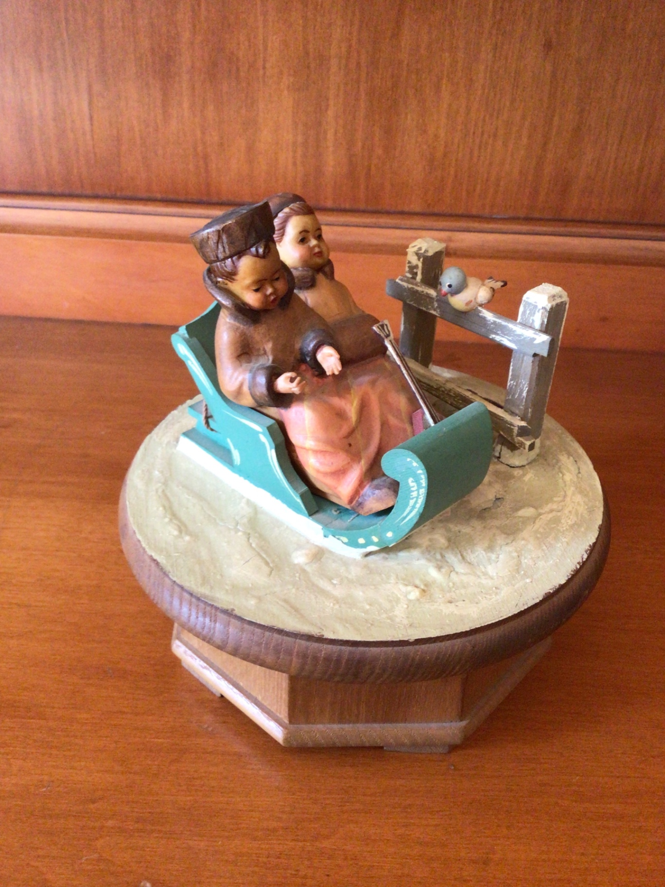 Thorens Movement Lara's Theme music box diorama - image 1 of 3