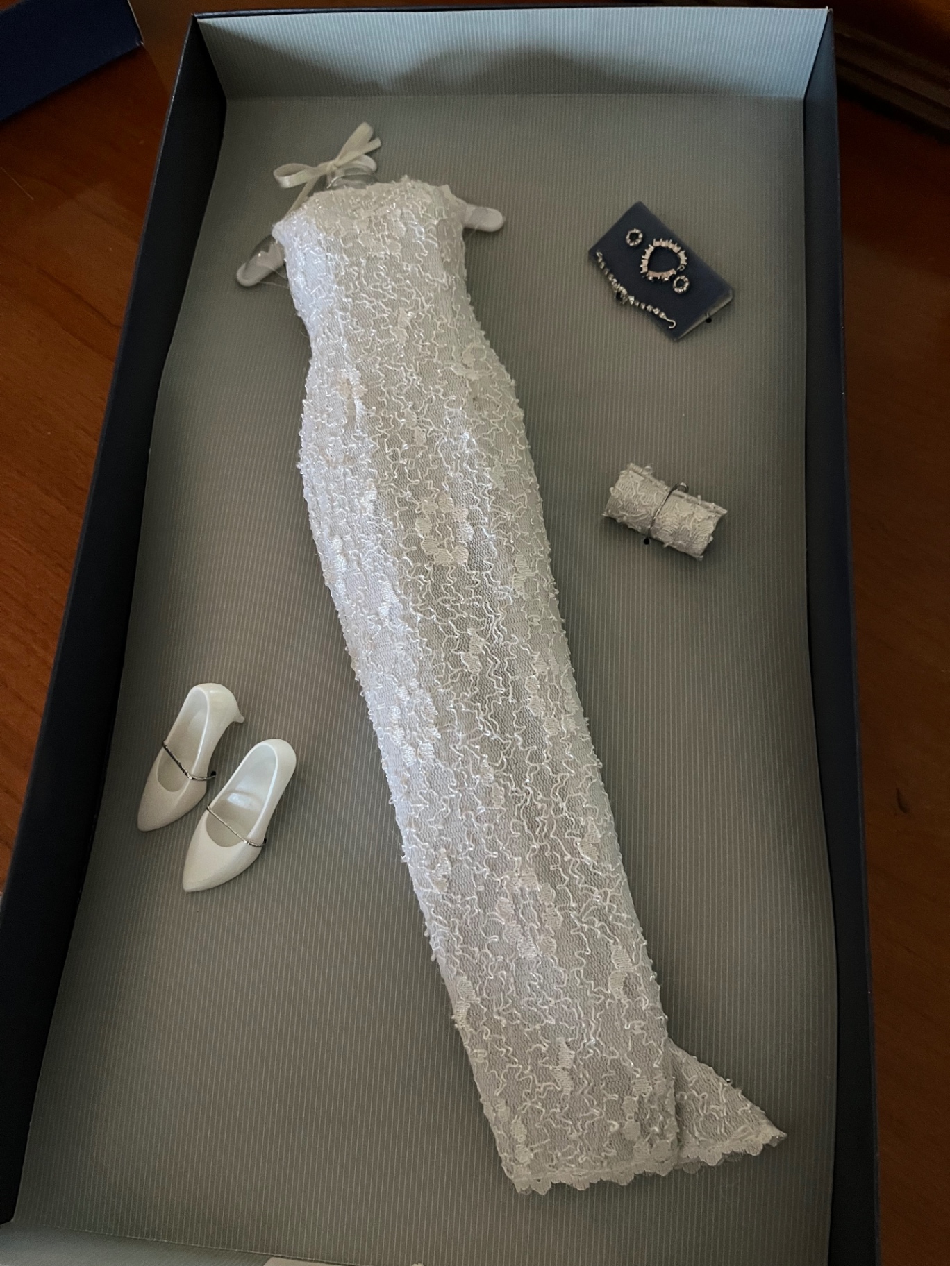 Princess  Diana’s White lace gown with accessories  - image 1 of 1