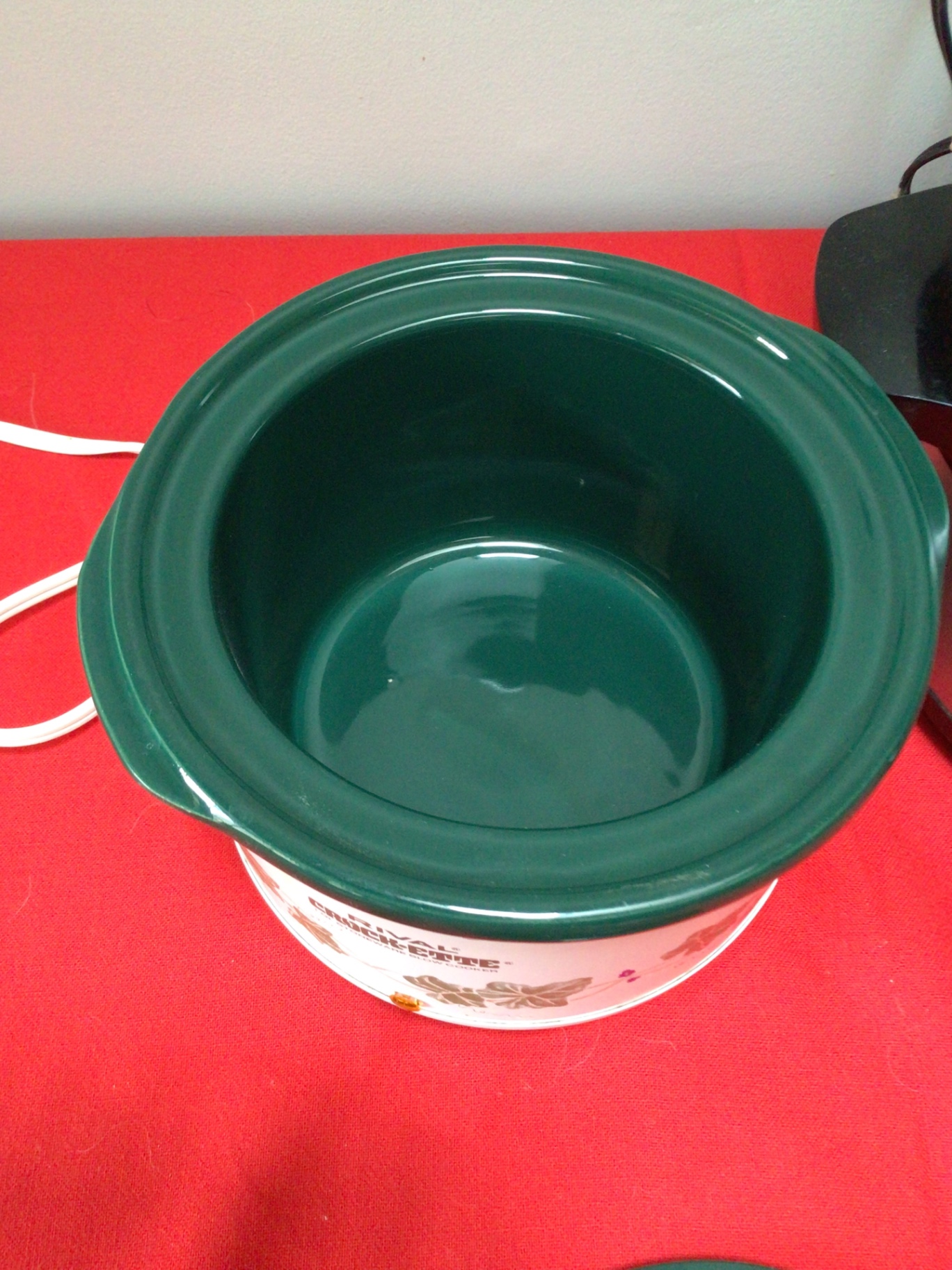 Two electric slow cookers - image 3 of 5