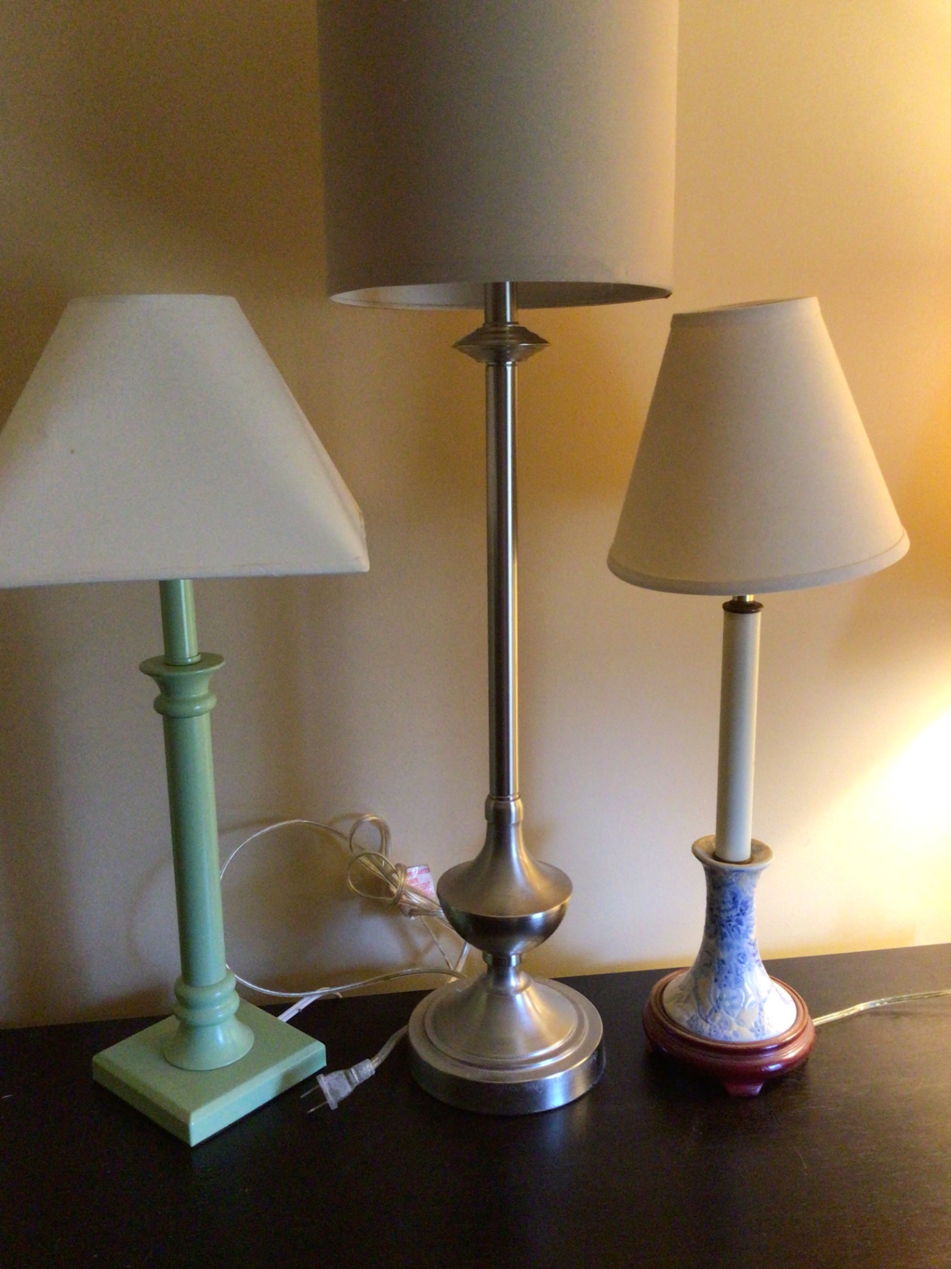 Set of three table lamps - image 2 of 3