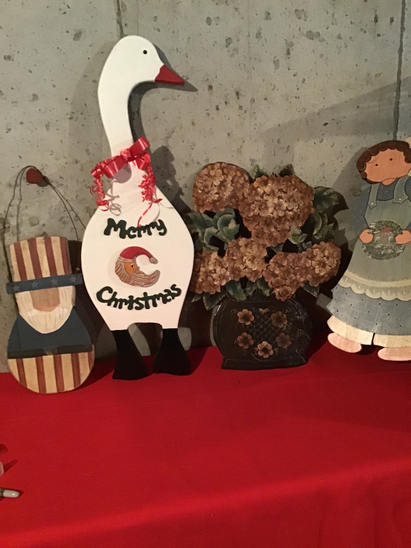 Christmas-themed wooden figurines and decor - image 1 of 3
