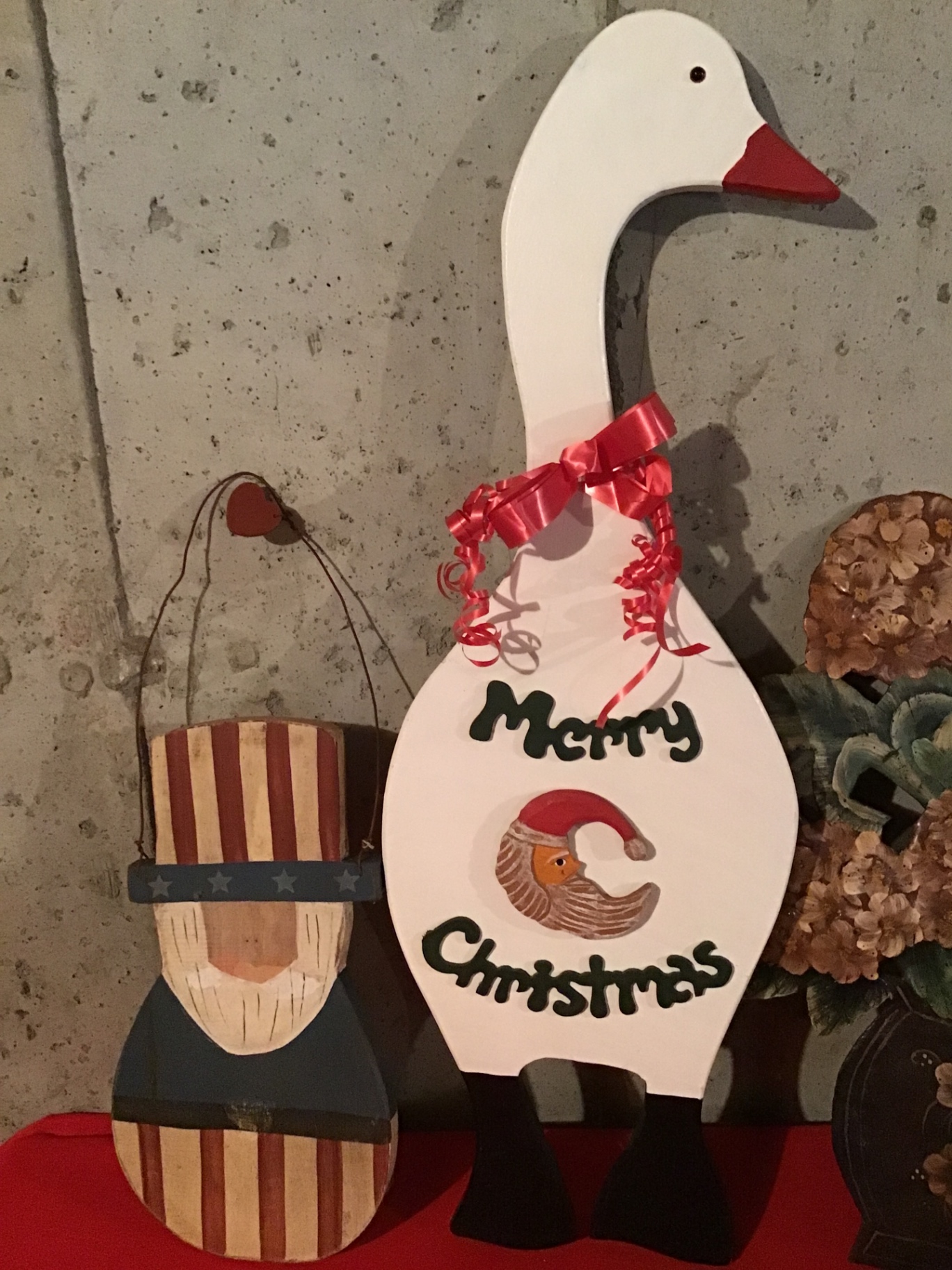 Christmas-themed wooden figurines and decor - image 2 of 3