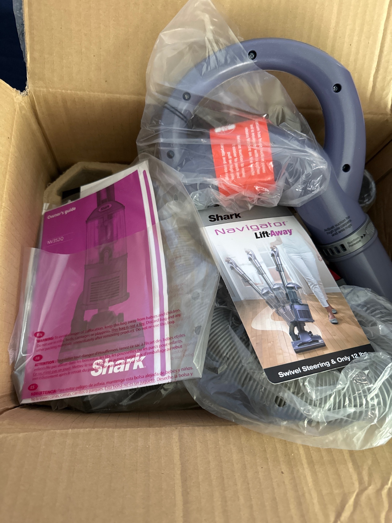 Shark Navigator Lift-Away vacuum with accessories - image 1 of 2