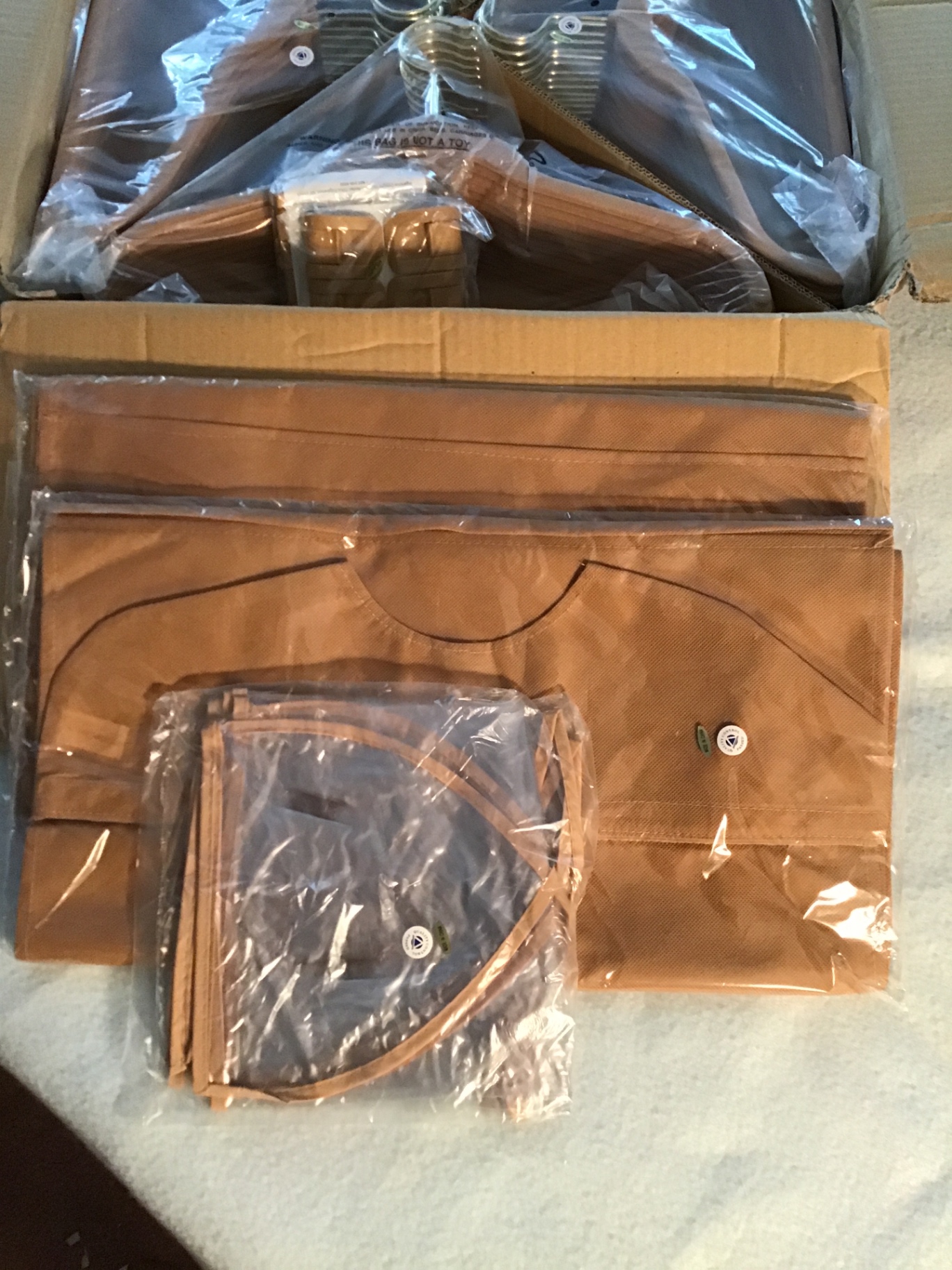 Clothes hangers and garment bags - image 2 of 3
