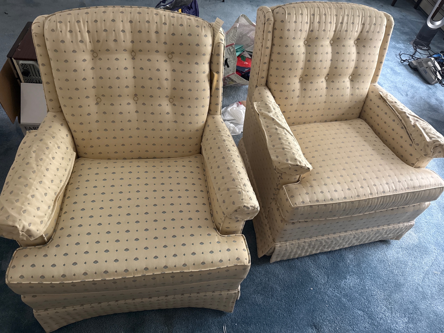 Pair of Ethan Allen beige patterned upholstered armchairs - image 1 of 5
