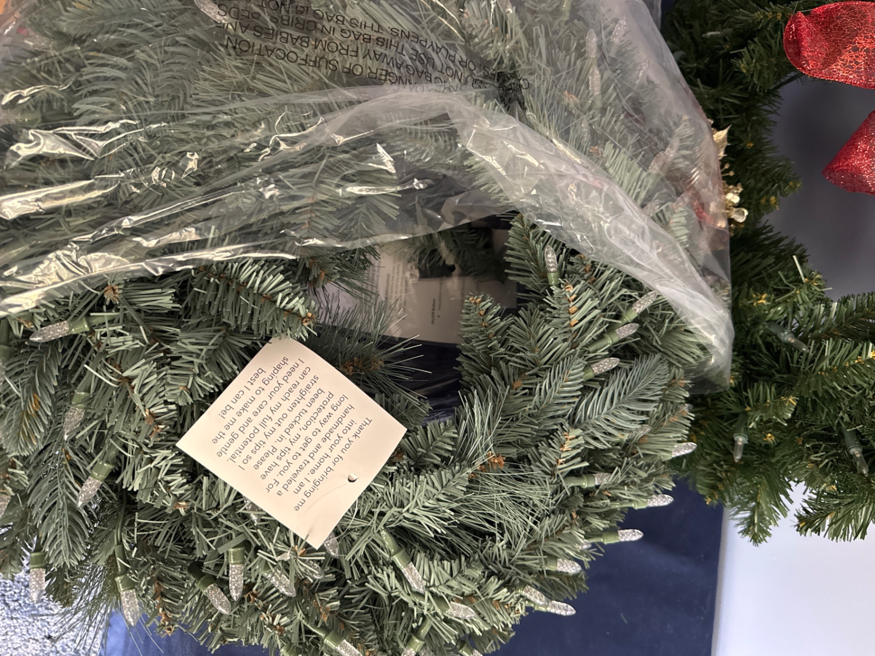 2 Christmas wreaths with red bow - image 3 of 3