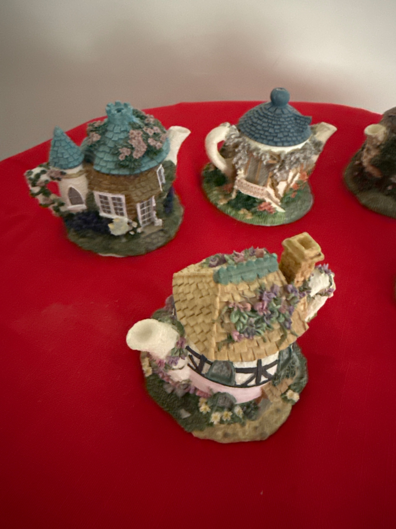 Lenox The Tea Garden Cottages miniature porcelain teapots - image 2 of 5