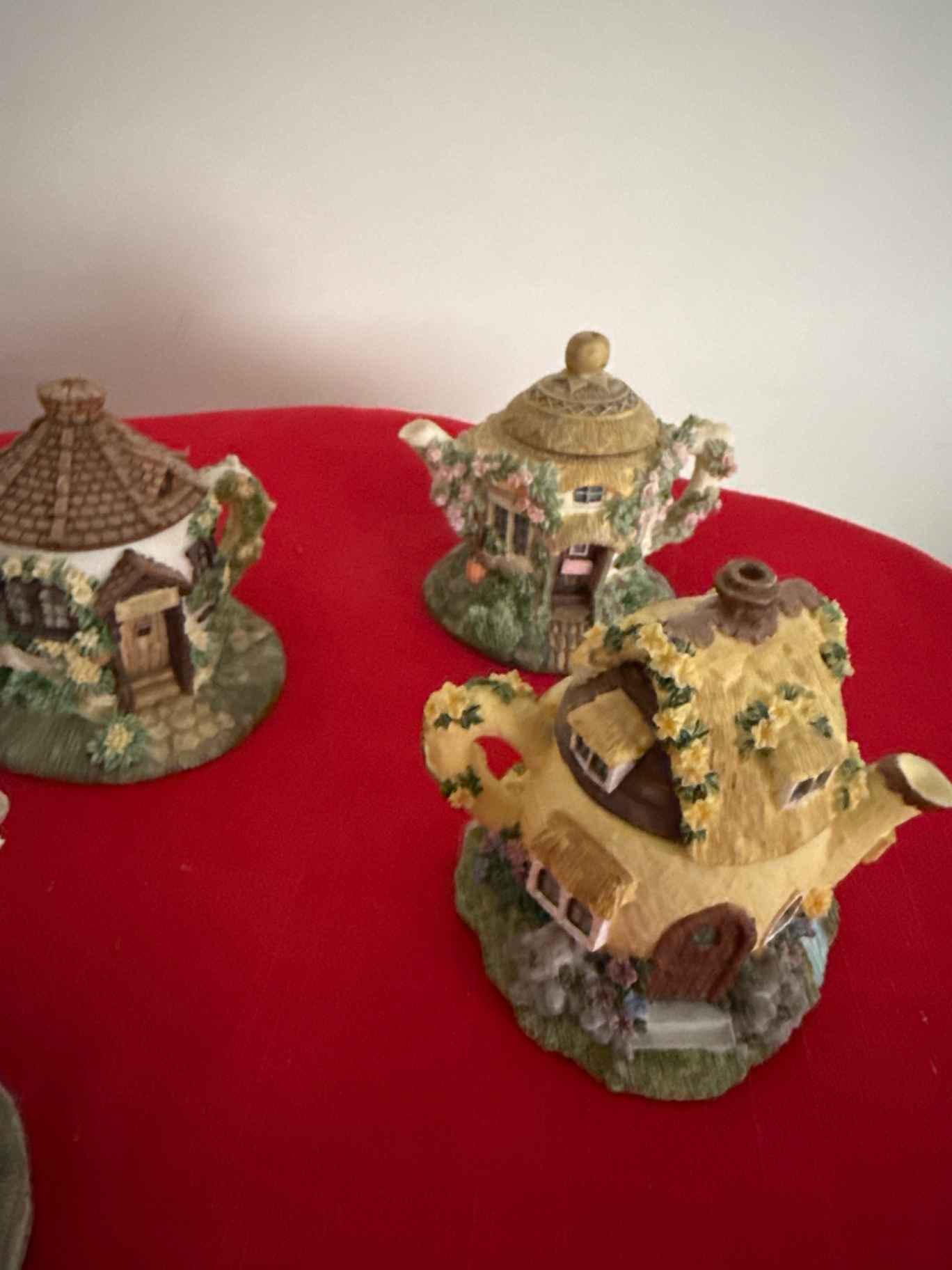 Lenox The Tea Garden Cottages figurine set - image 2 of 4