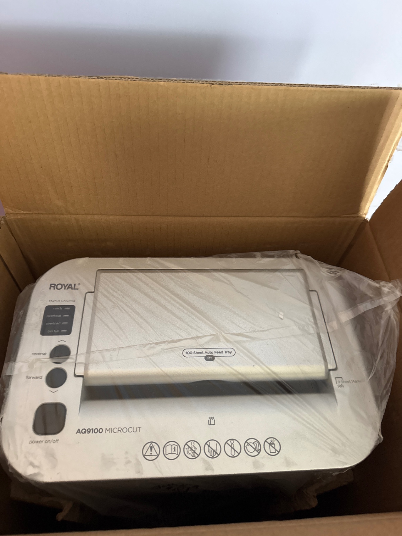 New Royal AQ9100 Microcut Paper Shredder (Silver) with Box - image 2 of 2
