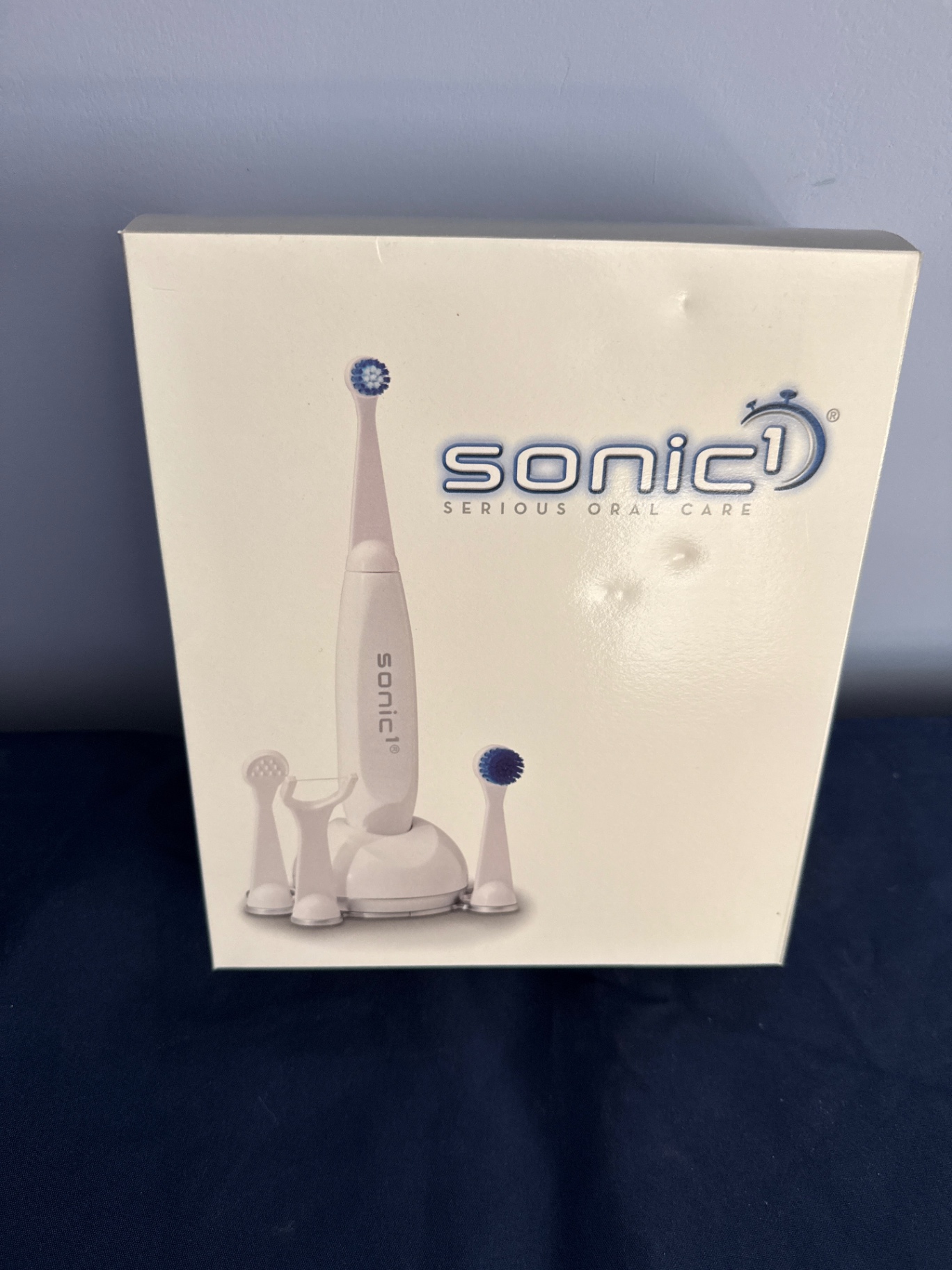 Sonicare electric toothbrush kit with multiple brush heads - image 1 of 2