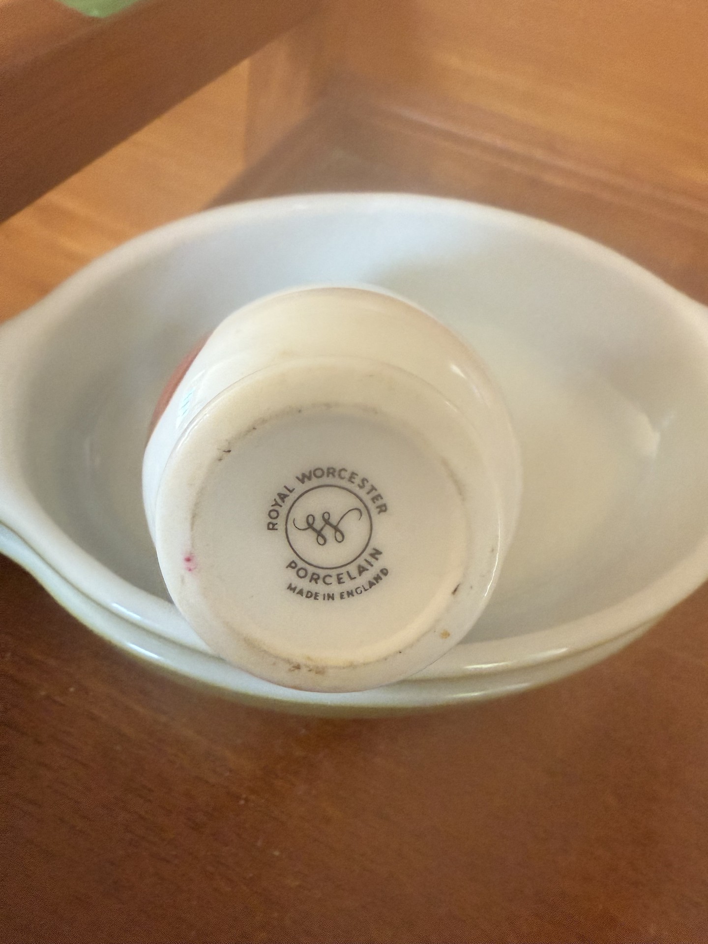 Royal Worcester porcelain egg coddlers and Pyrex green ceramic bake dishes - image 5 of 8