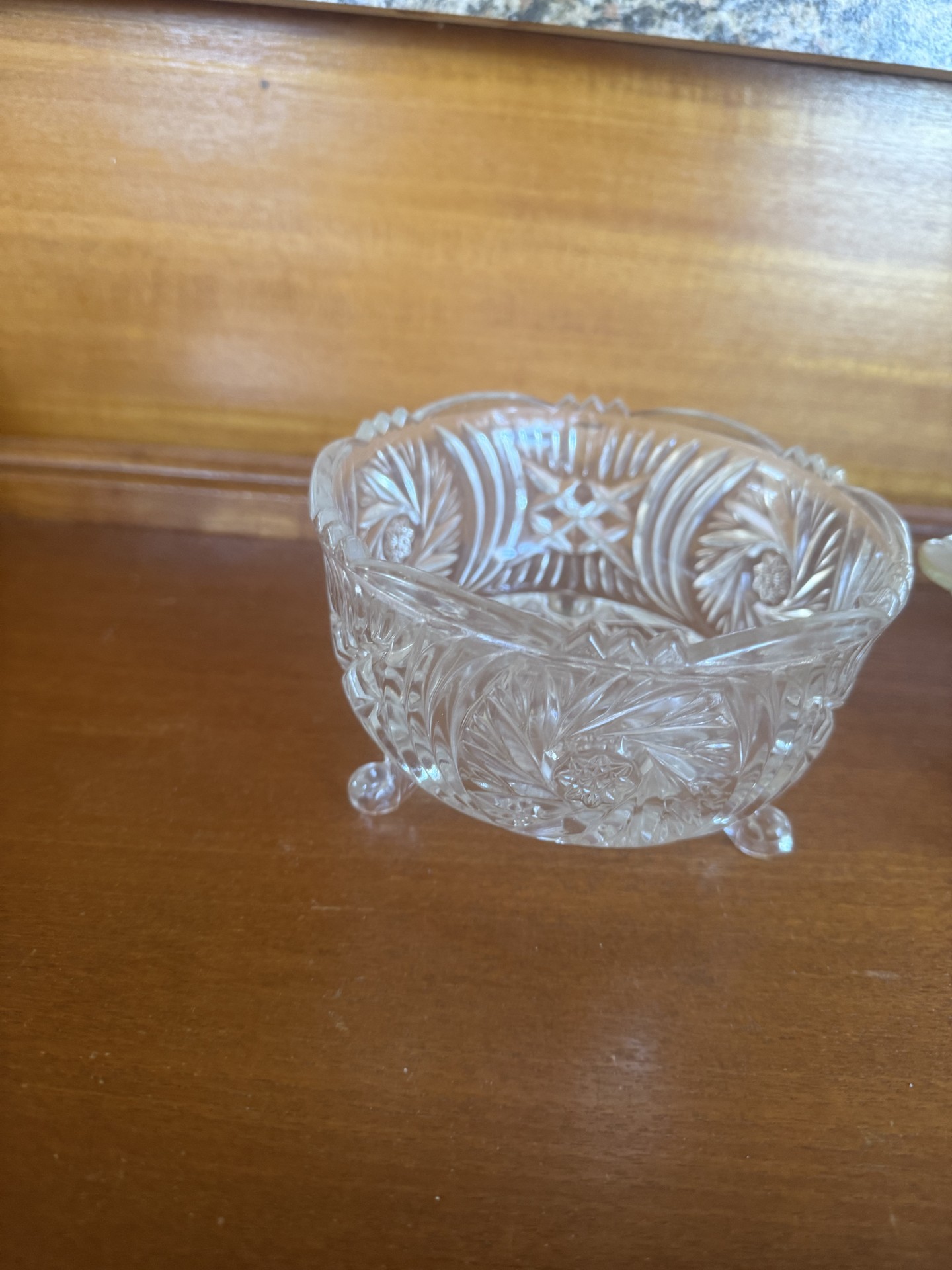 Indiana glass - Set of cut-glass bowls with grape and starburst patterns - image 2 of 8