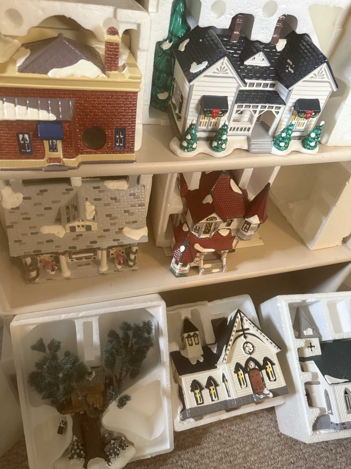 Snow Village Winter Miniature Scene Collection - image 31 of 36