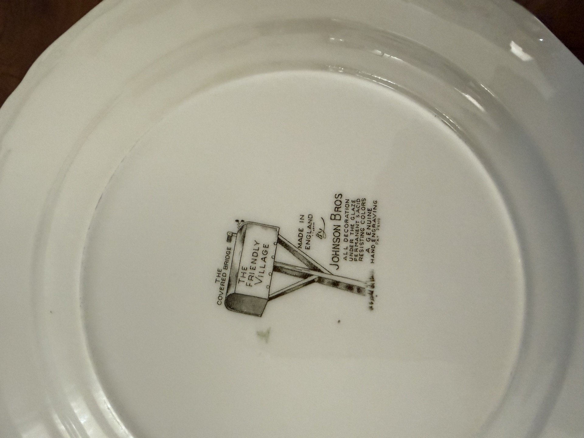 Assorted vintage ceramic dishware and bakeware with floral and fruit motifs - image 10 of 13
