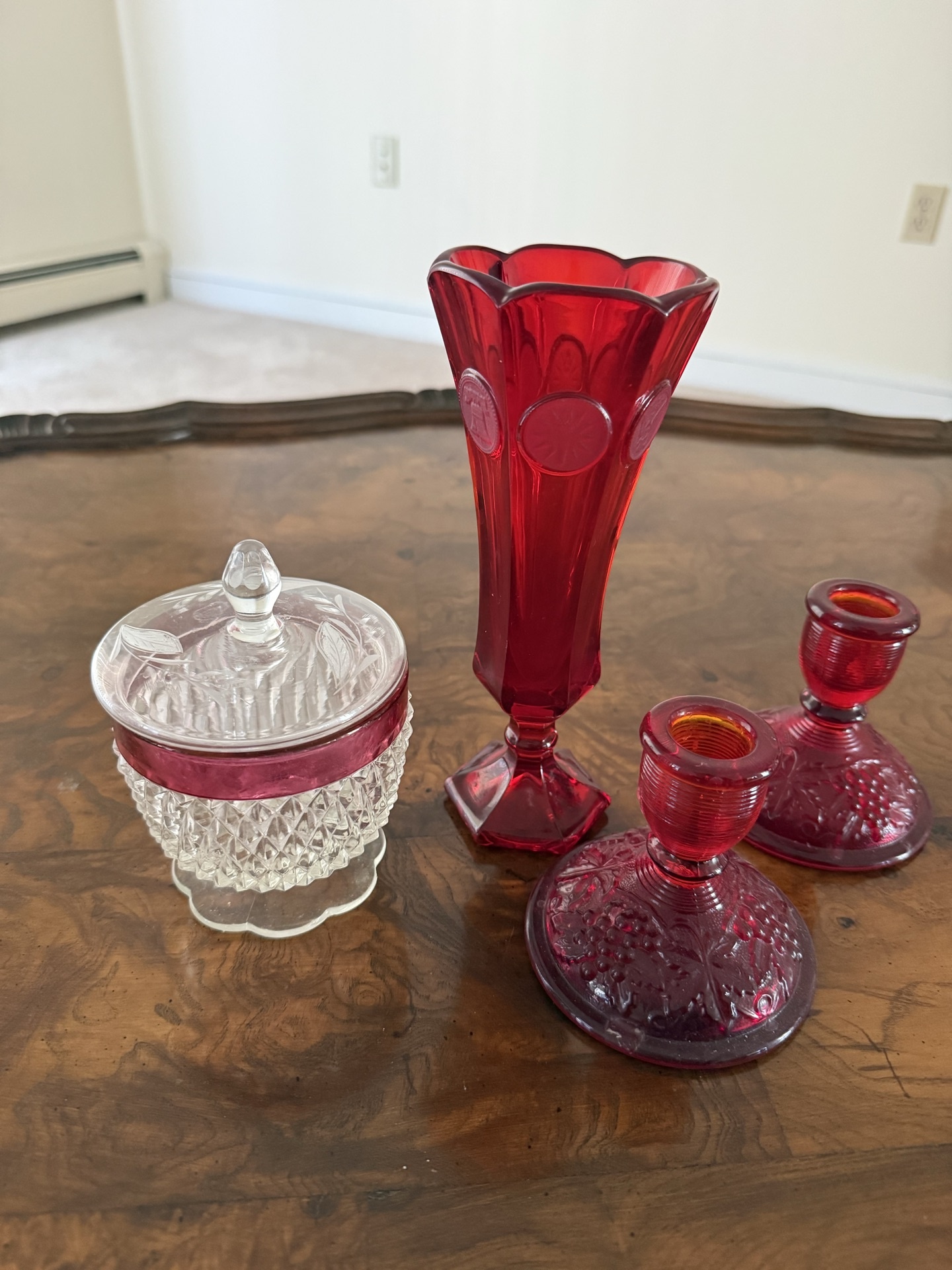 Set of vintage red glassware - image 1 of 3
