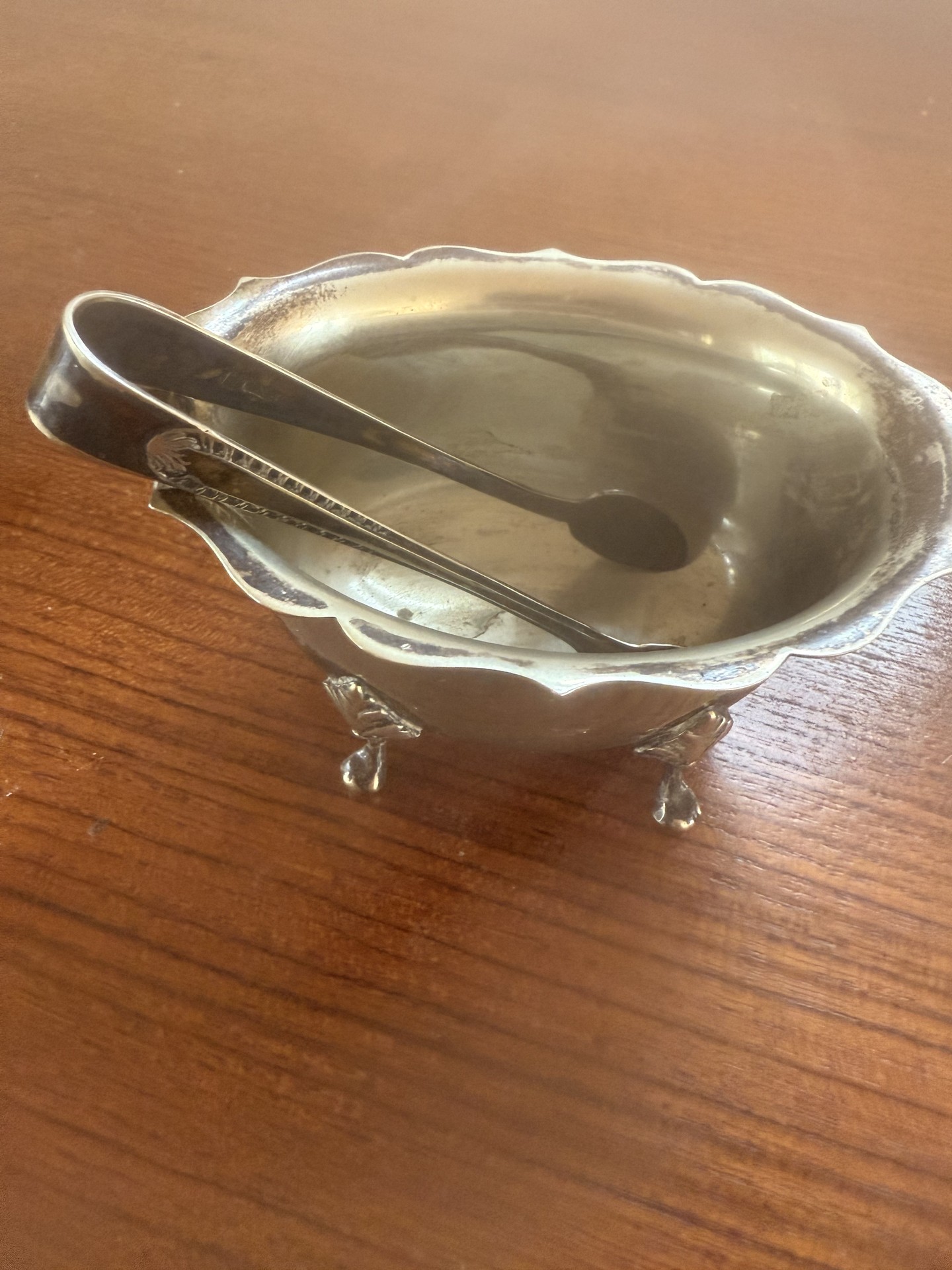Silver-plated footed bowls on oval tray with tongs - image 3 of 6