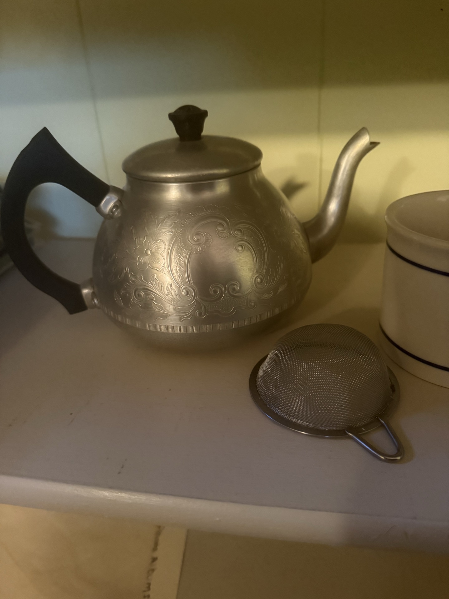 Swan Carlton teapot with matching canister and tea accessories - image 4 of 7