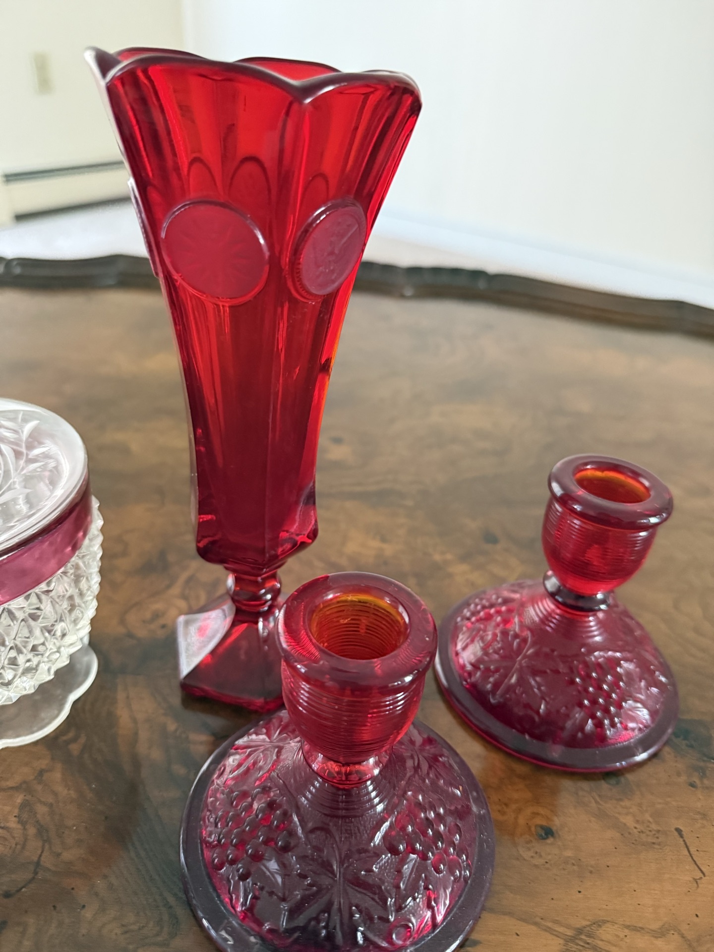 Set of vintage red glassware - image 2 of 3