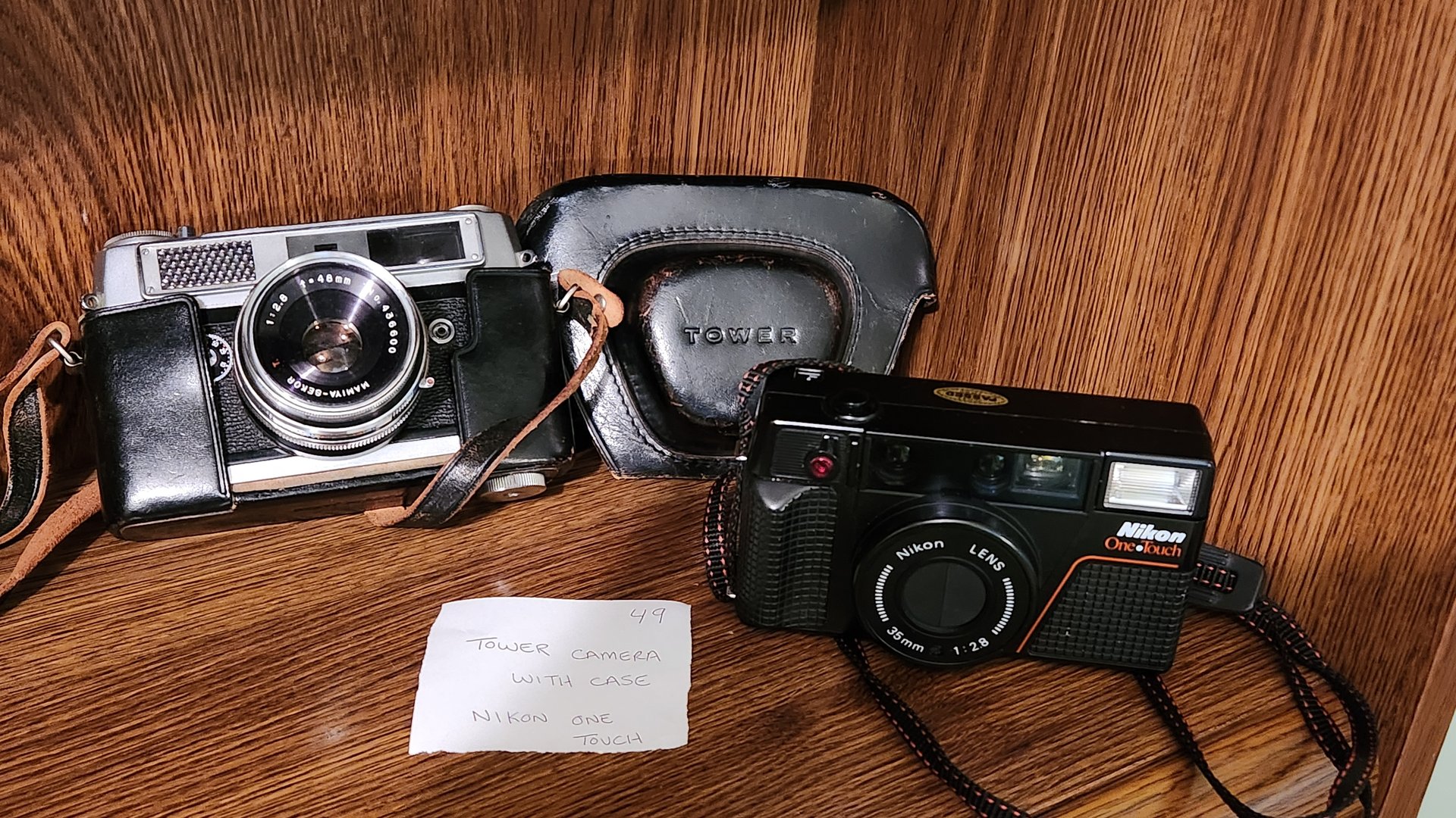 Two vintage cameras with cases  - image 2 of 3