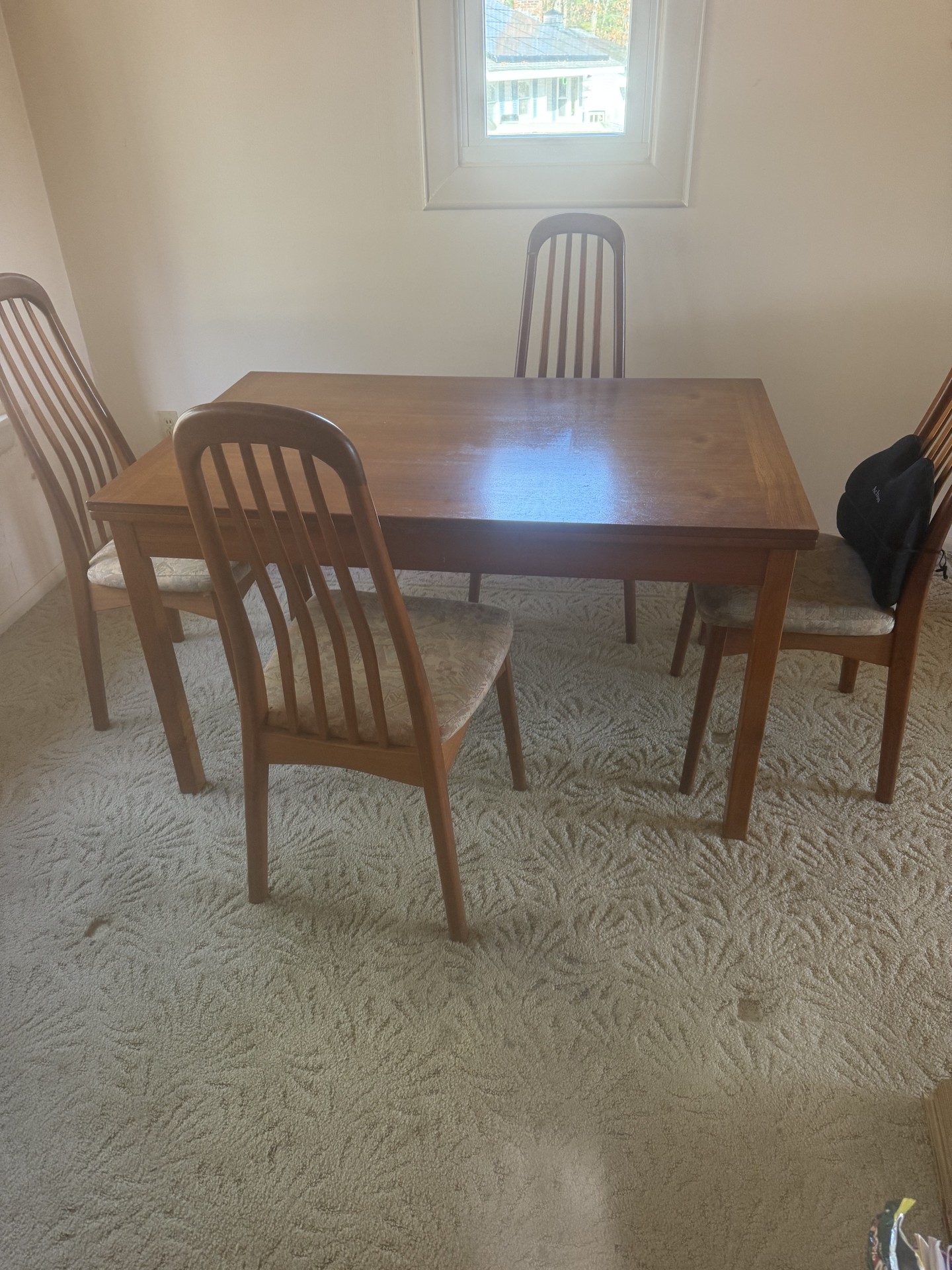Crystal glassware and wooden dining set - image 12 of 14