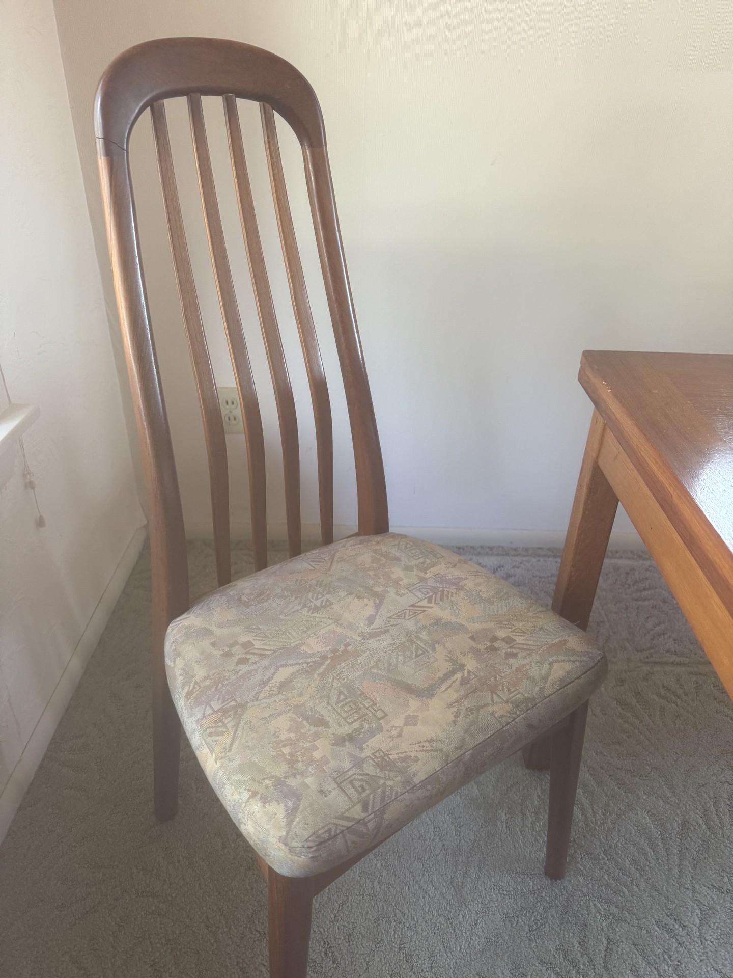Crystal glassware and wooden dining set - image 6 of 14