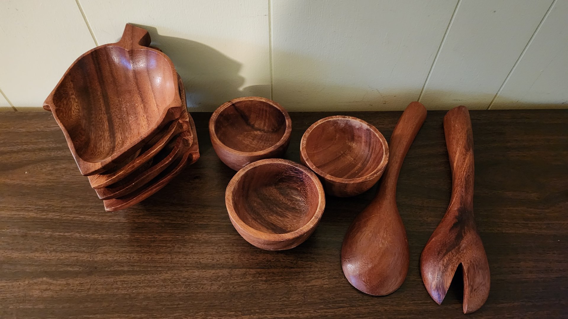 Monkeypod wood bowls and spoons set - image 1 of 3