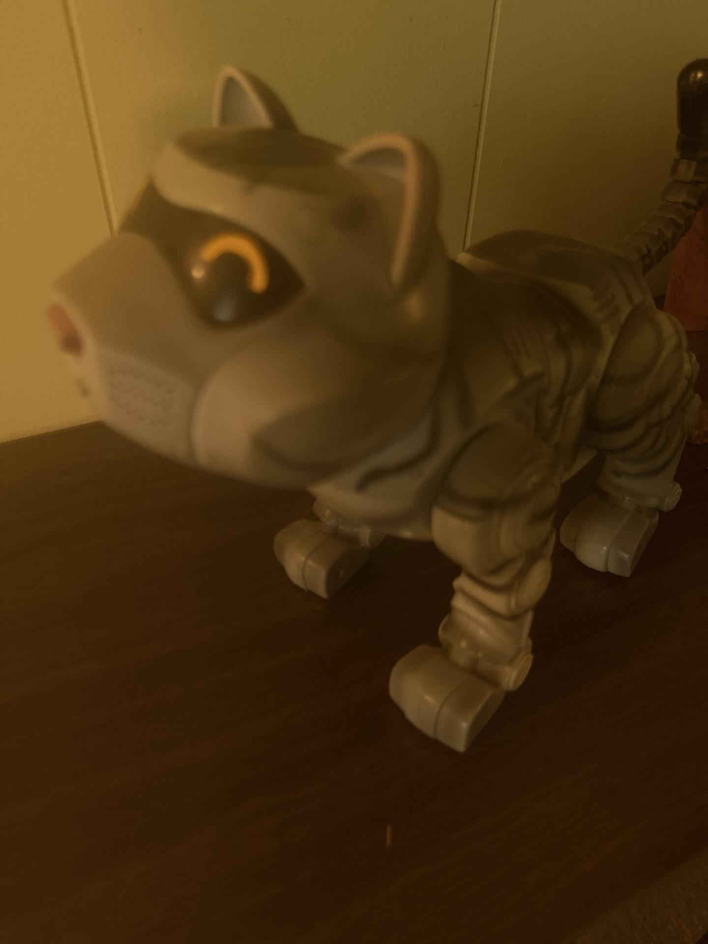 Cat-themed figurines and sculpture collection - image 4 of 9