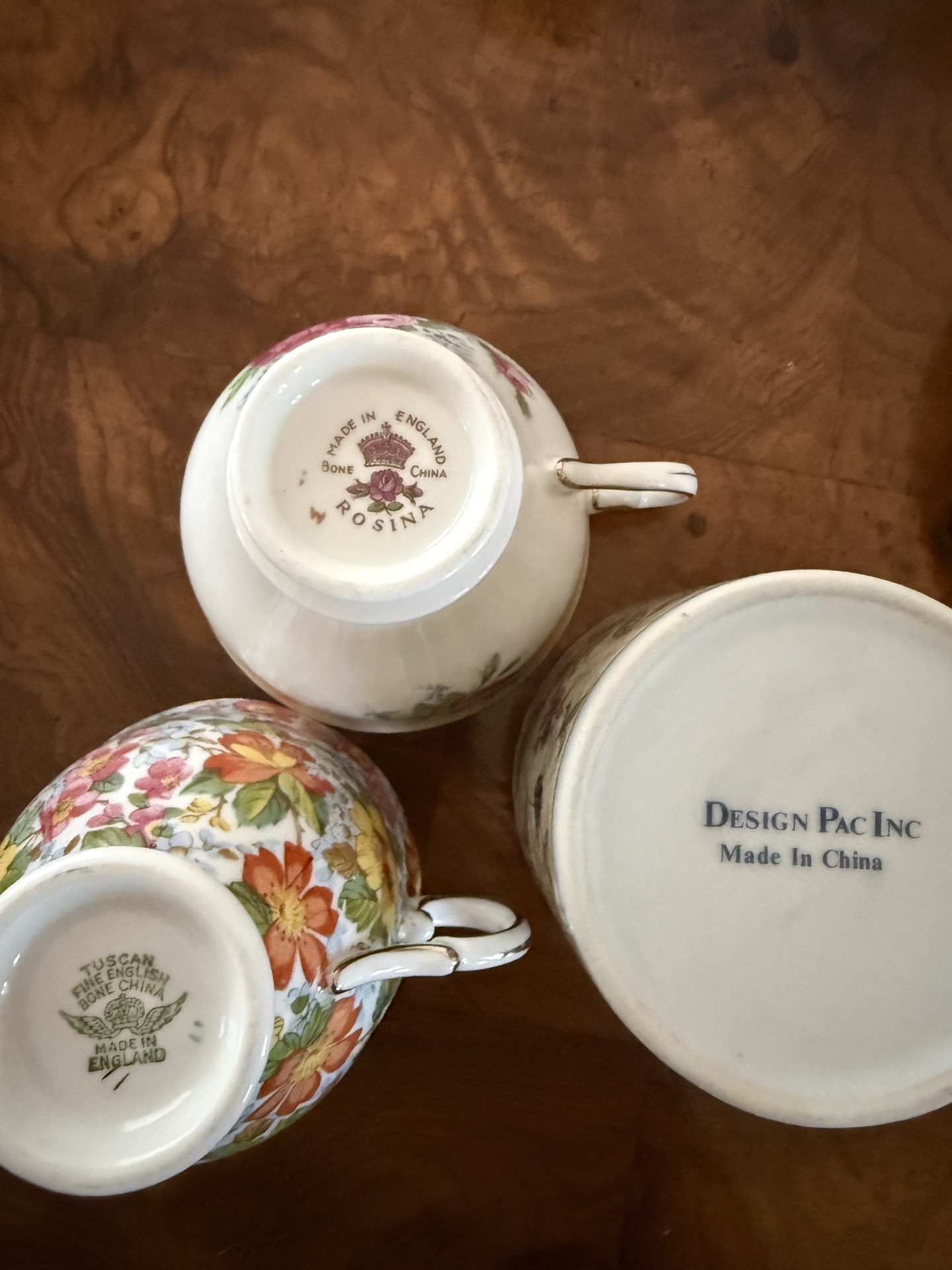 Floral porcelain tea set with teapot, creamer, and cups - image 8 of 10