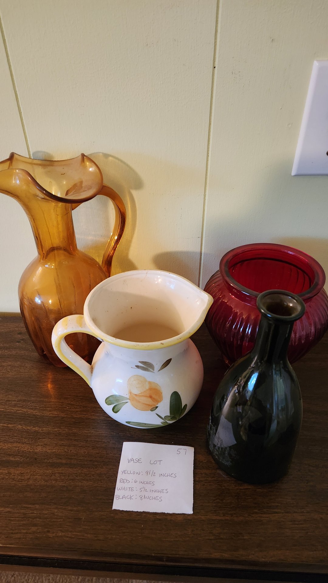 Assorted decorative vases and pitchers - image 1 of 3