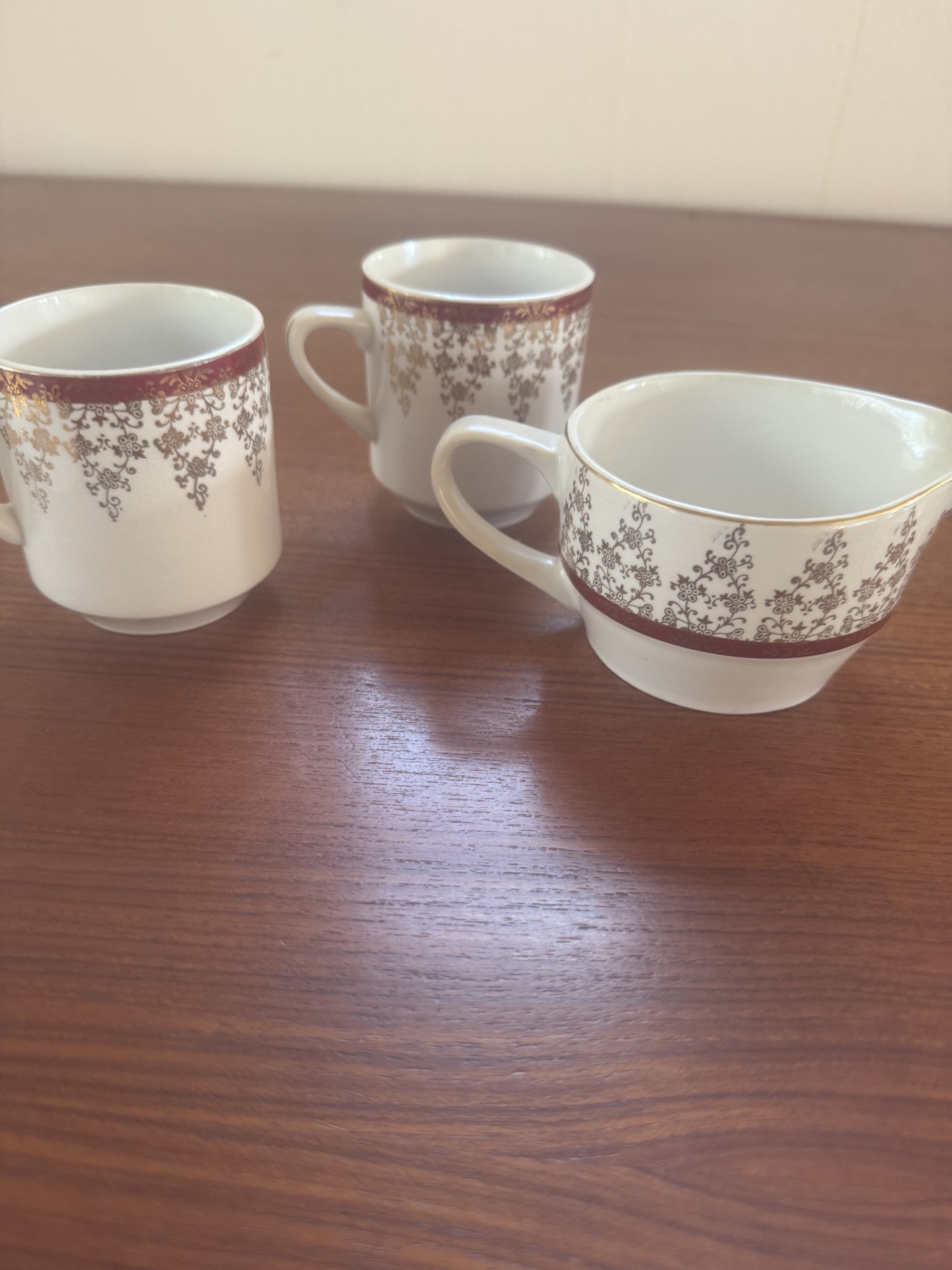 Vintage Homer Laughlin Hostess Ware teacups with creamer and saucer - image 6 of 7