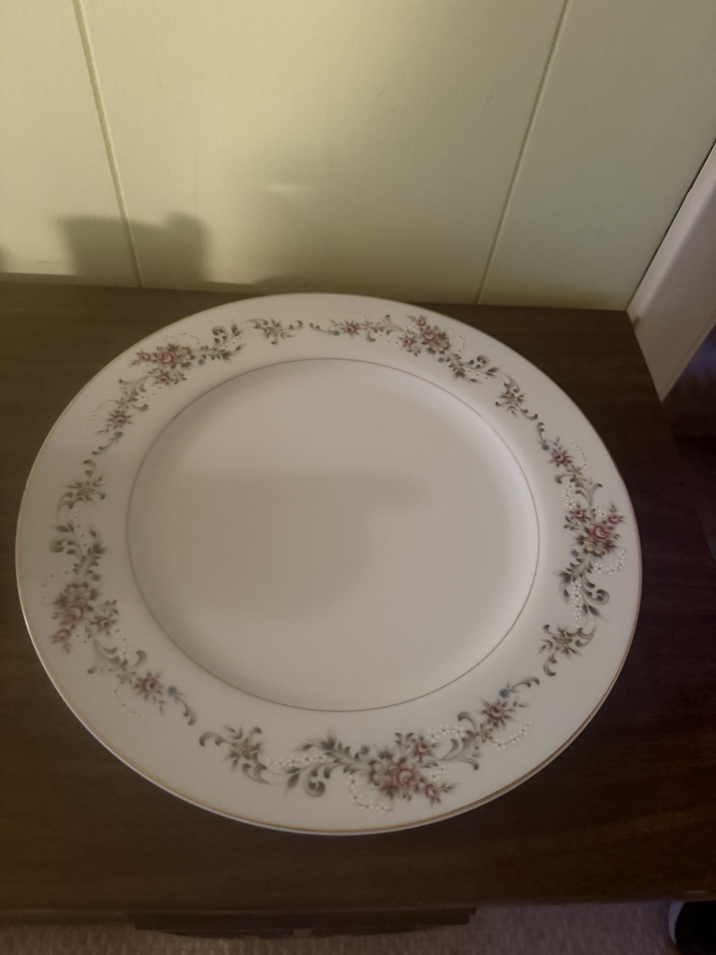 Diamond China Limoges Japan floral border dinnerware set - image 4 of 6