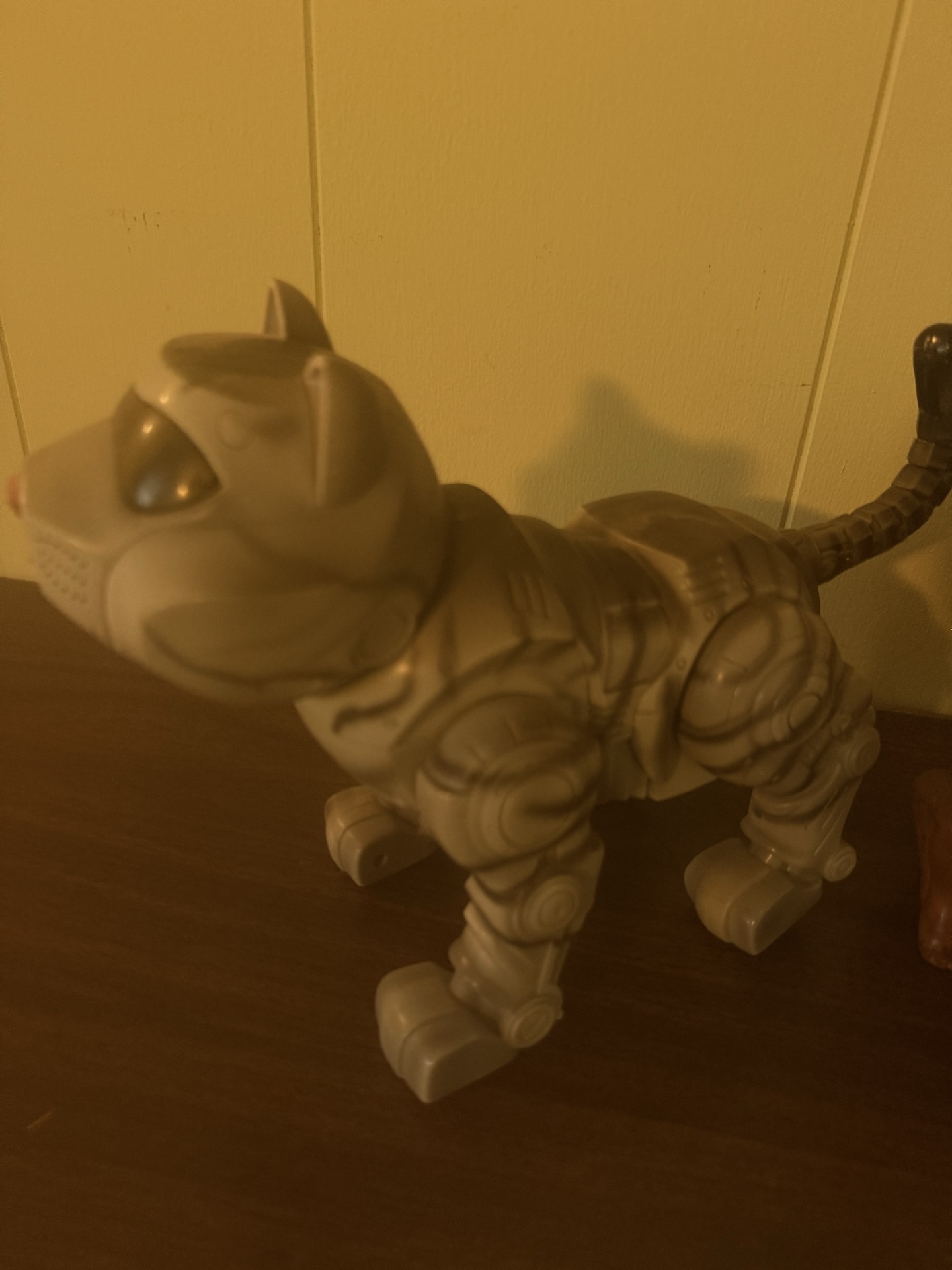 Cat-themed figurines and sculpture collection - image 2 of 9