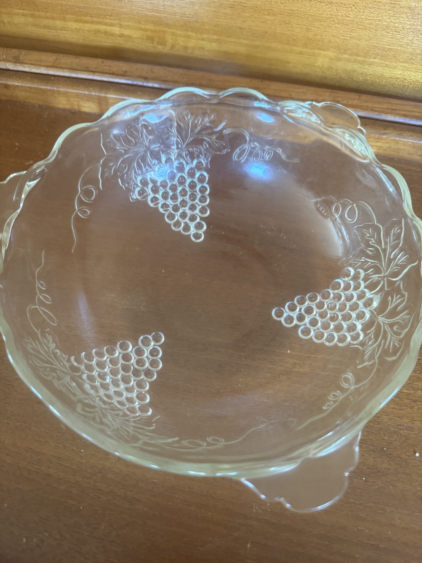 Indiana glass - Set of cut-glass bowls with grape and starburst patterns - image 6 of 8