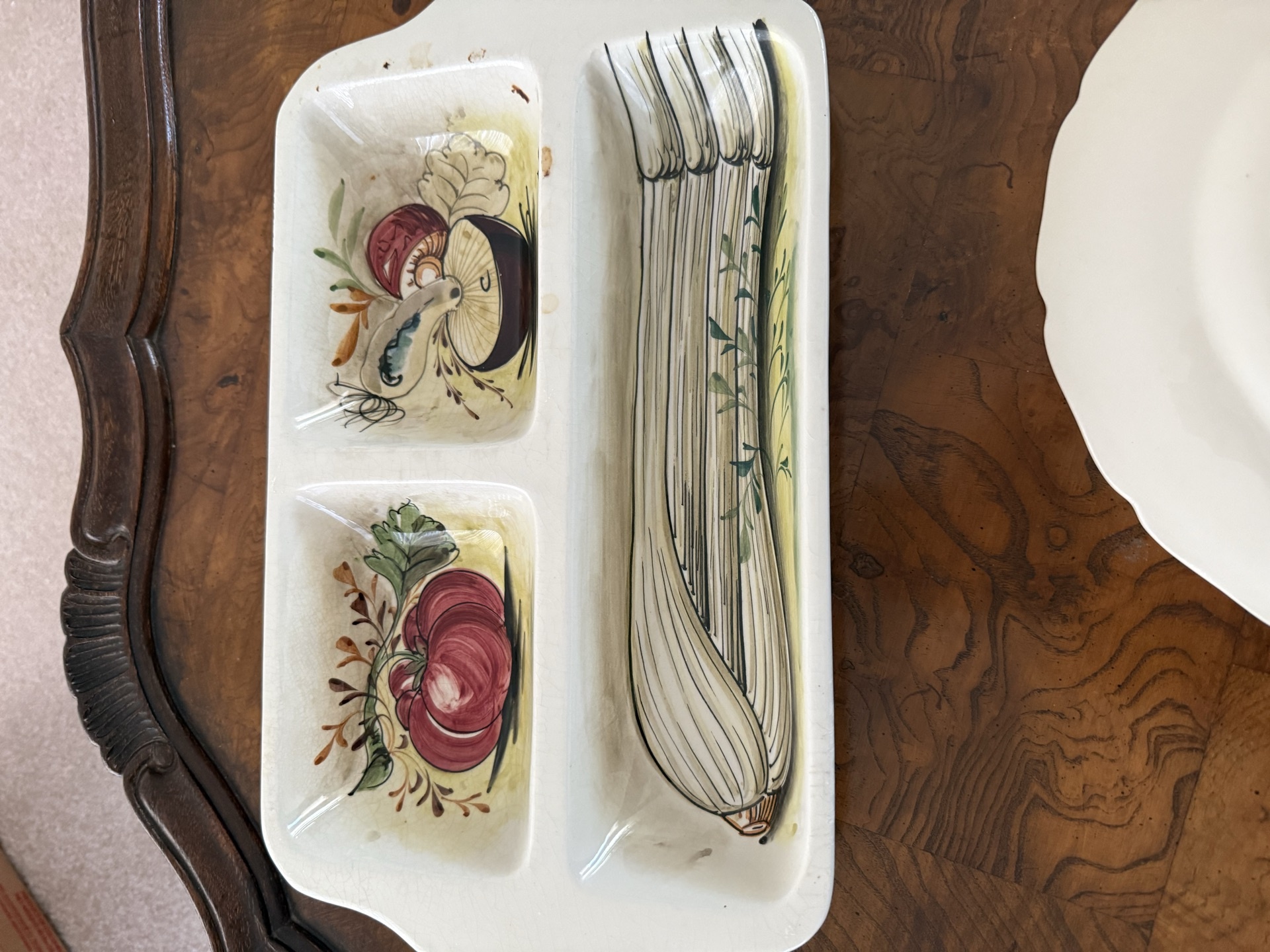 Assorted vintage ceramic dishware and bakeware with floral and fruit motifs - image 11 of 13