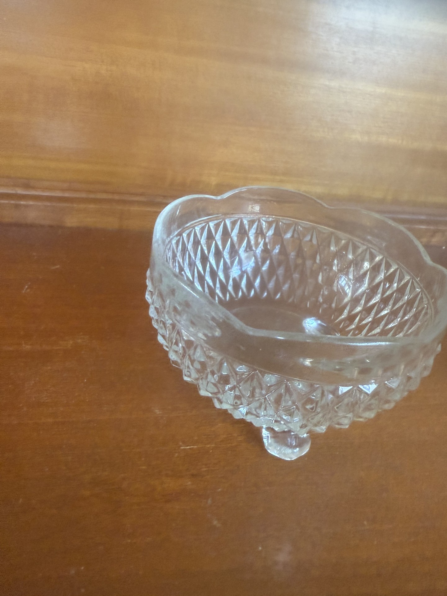 Indiana glass - Set of cut-glass bowls with grape and starburst patterns - image 4 of 8