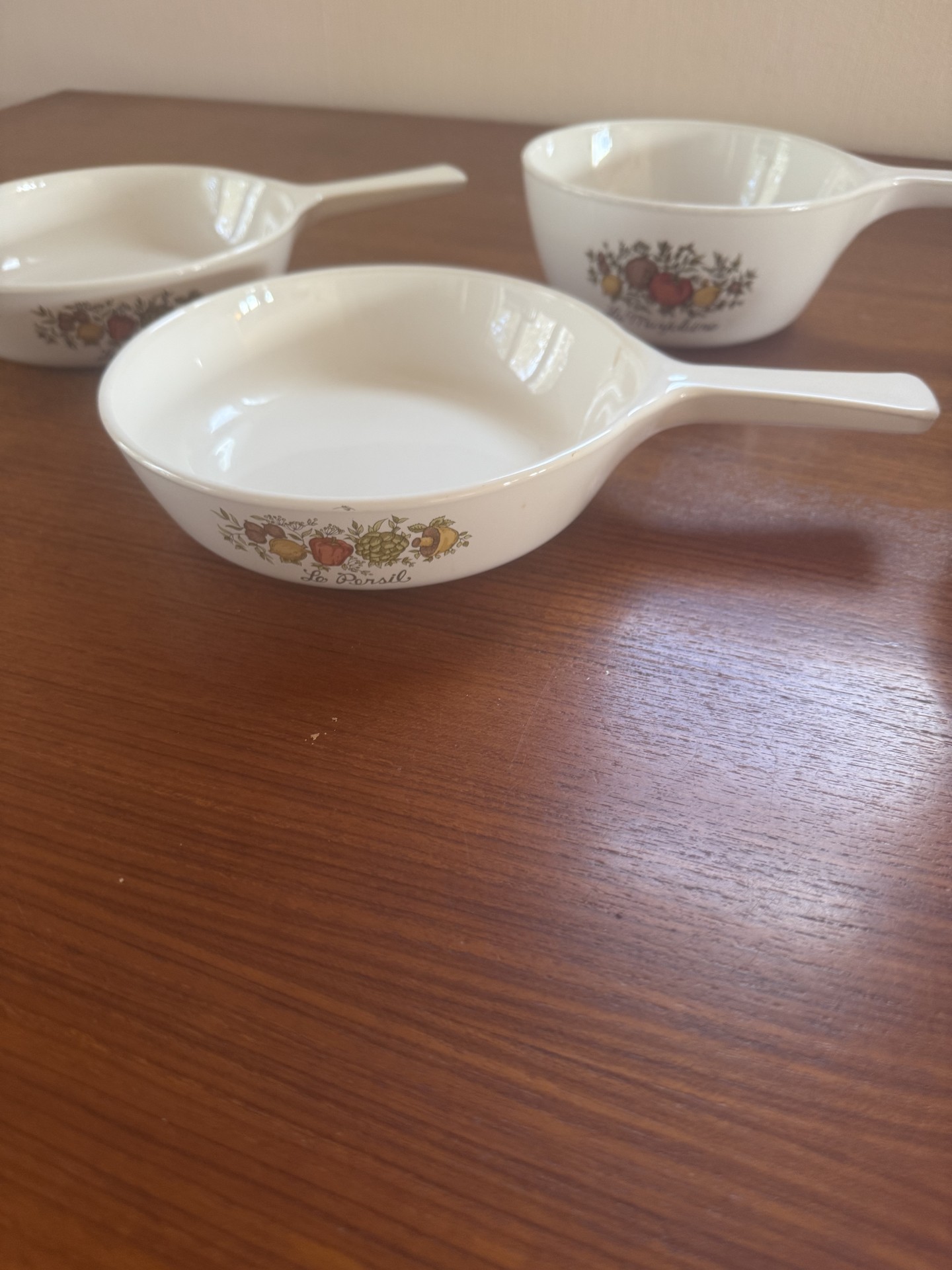 Set of four corningware white ceramic cookware pieces with fruit motif - image 5 of 6