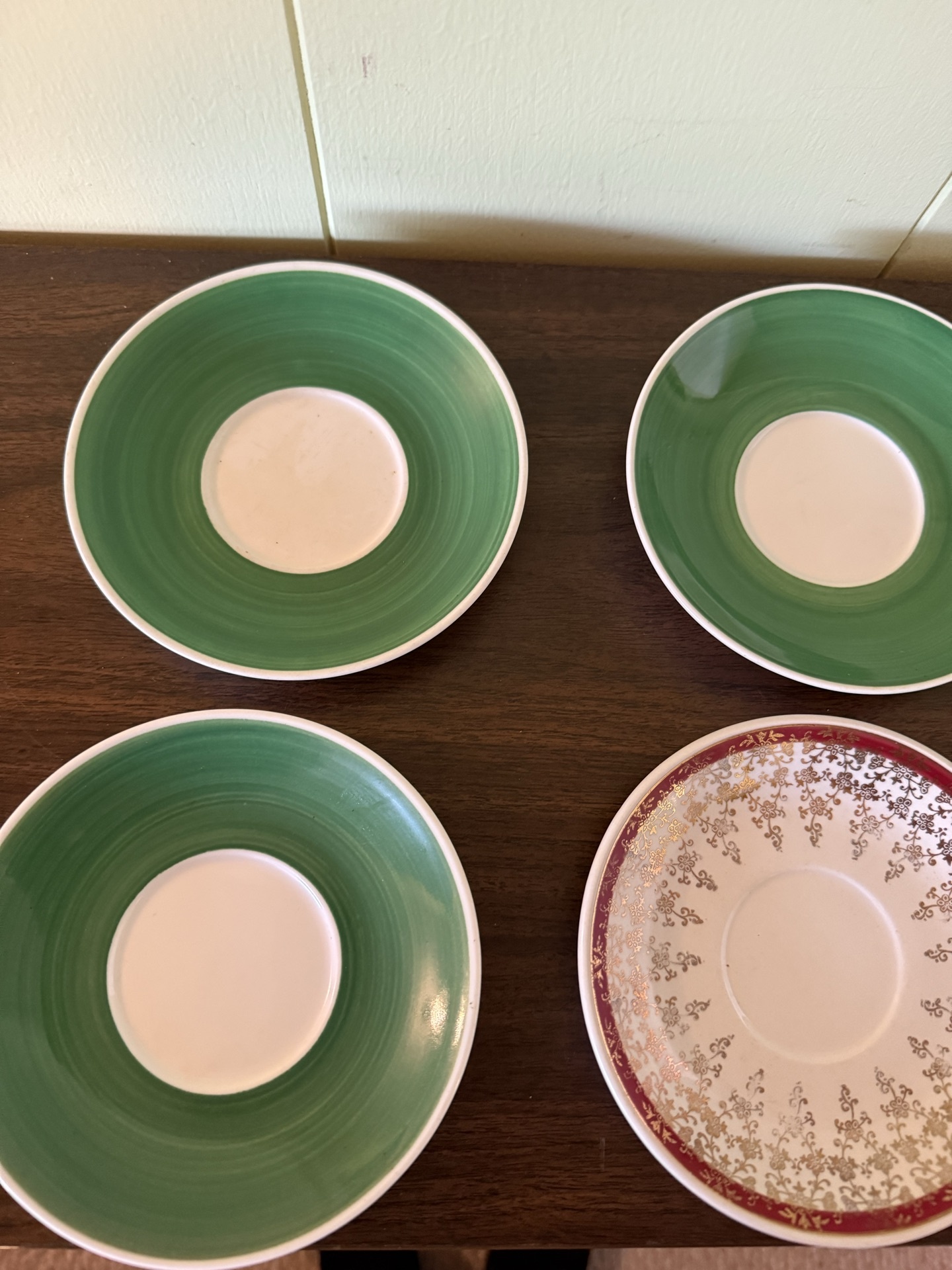 Green ceramic bowls and a patterned plate (Hostess Ware) - image 1 of 6