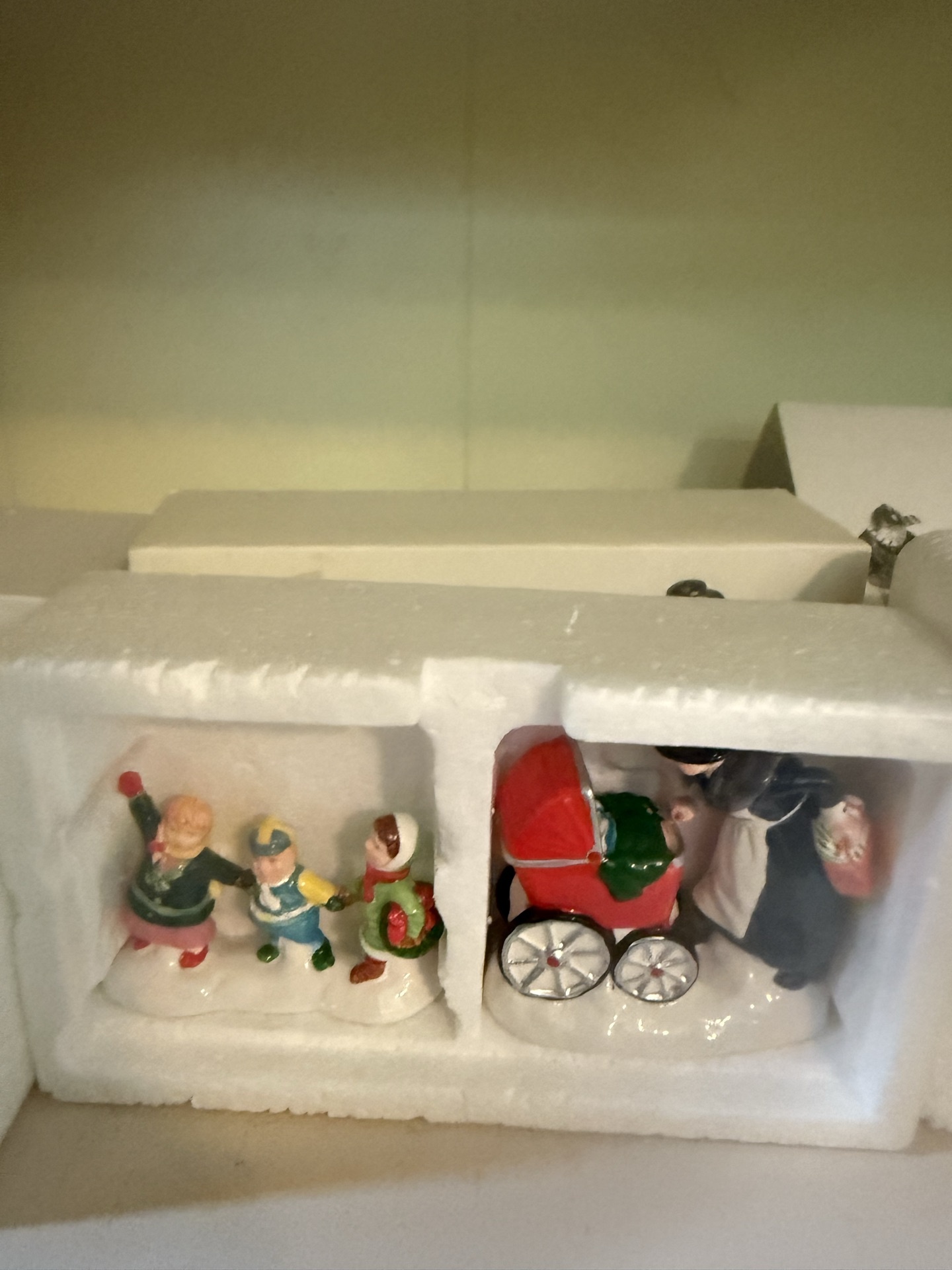 Snow Village Winter Miniature Scene Collection - image 7 of 36