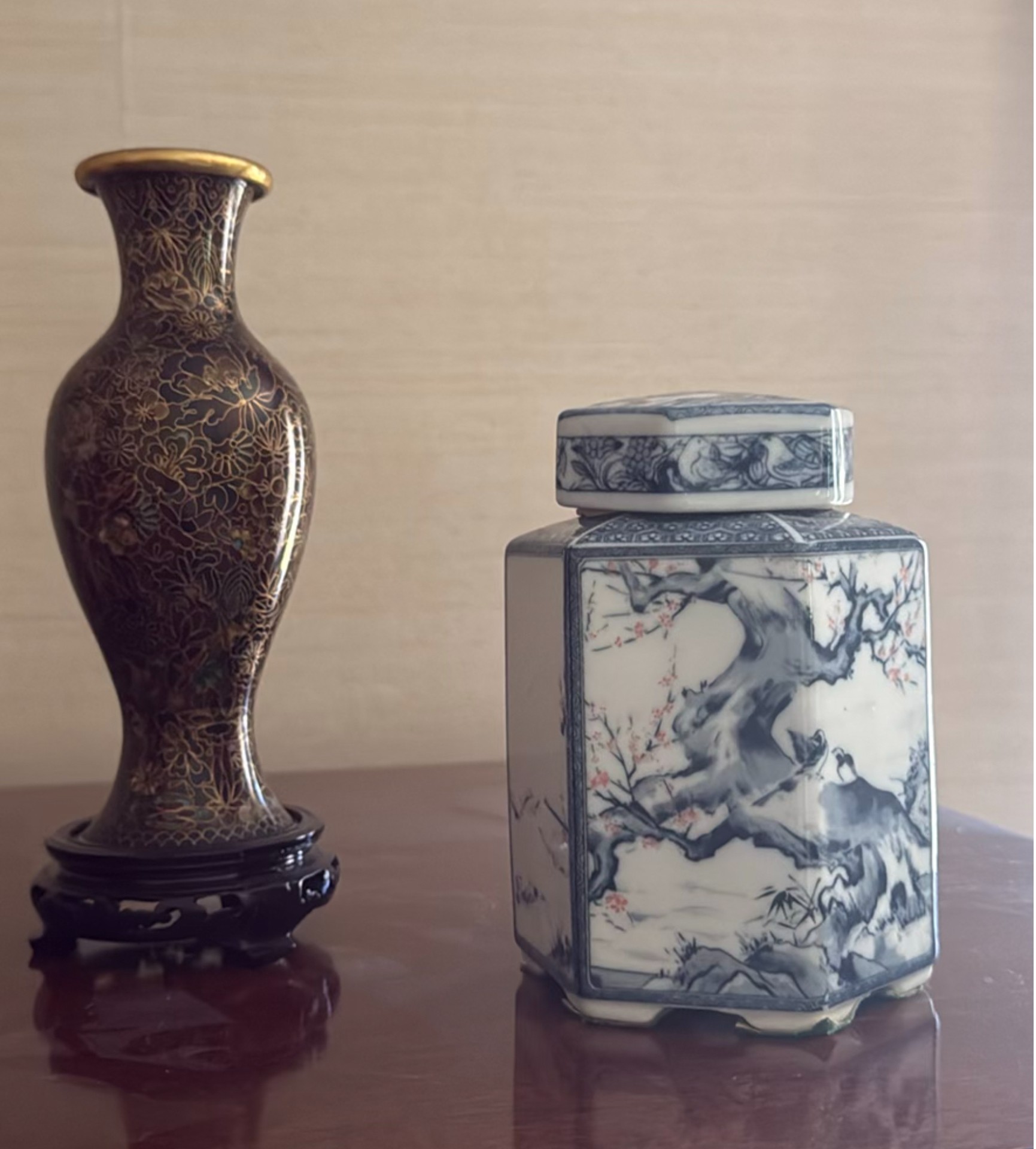 Decorative Vases and Lidded Jars - image 3 of 5