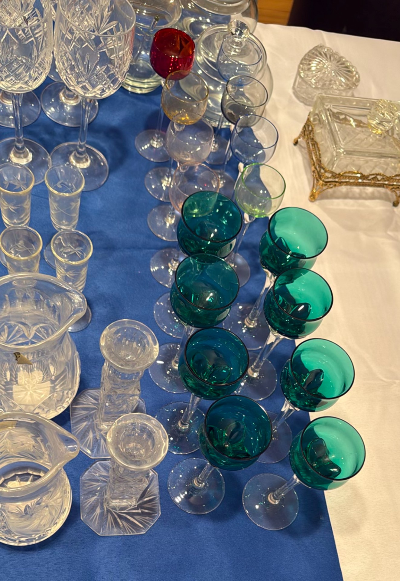 Assorted Glassware Collection - image 8 of 8