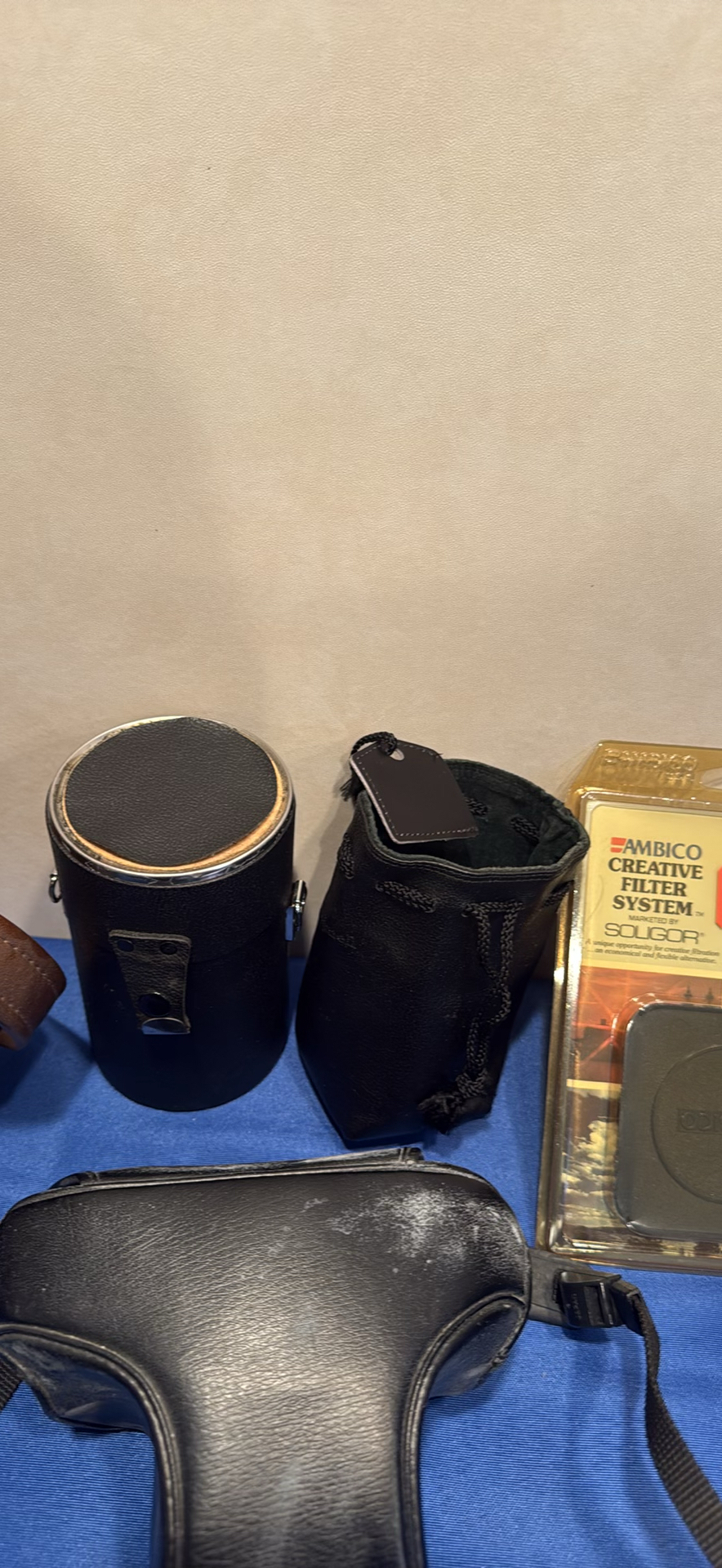Minolta SLR Camera Kit, Canon Sure Shot Camera, Lenses, Filters, and Camera Bags - image 9 of 12