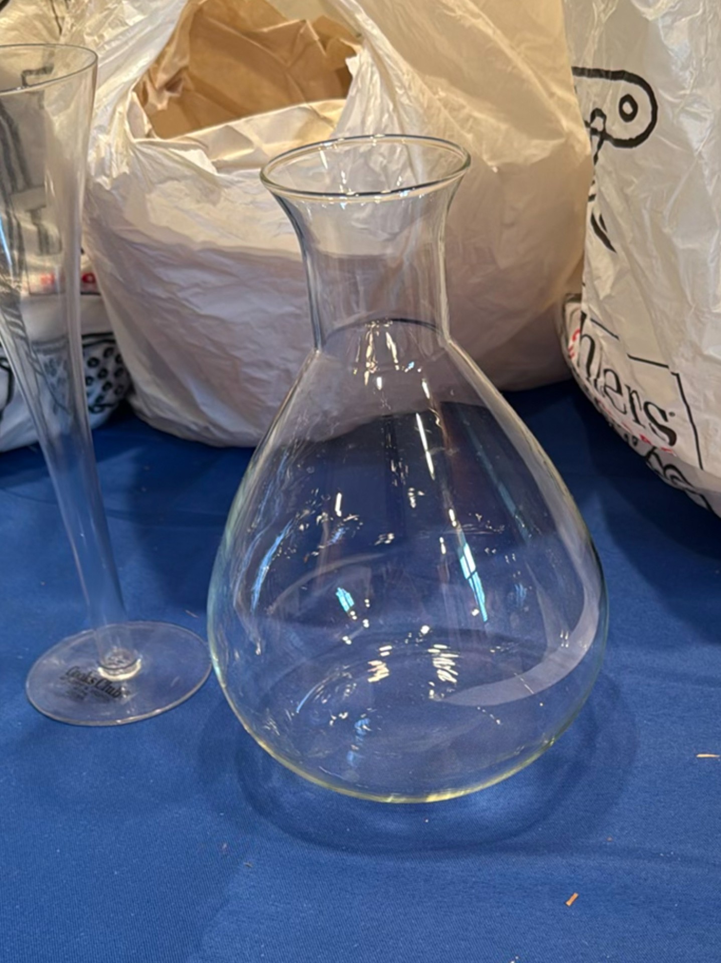 Assortment of glassware - image 5 of 5