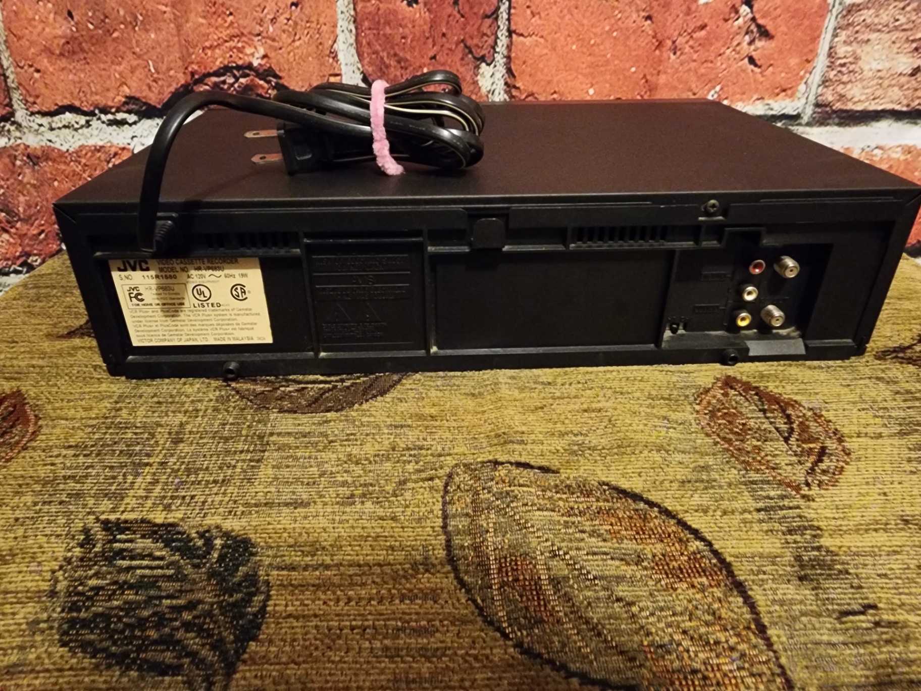 JVC Video Cassette Recorder HR-VP683U - image 2 of 10