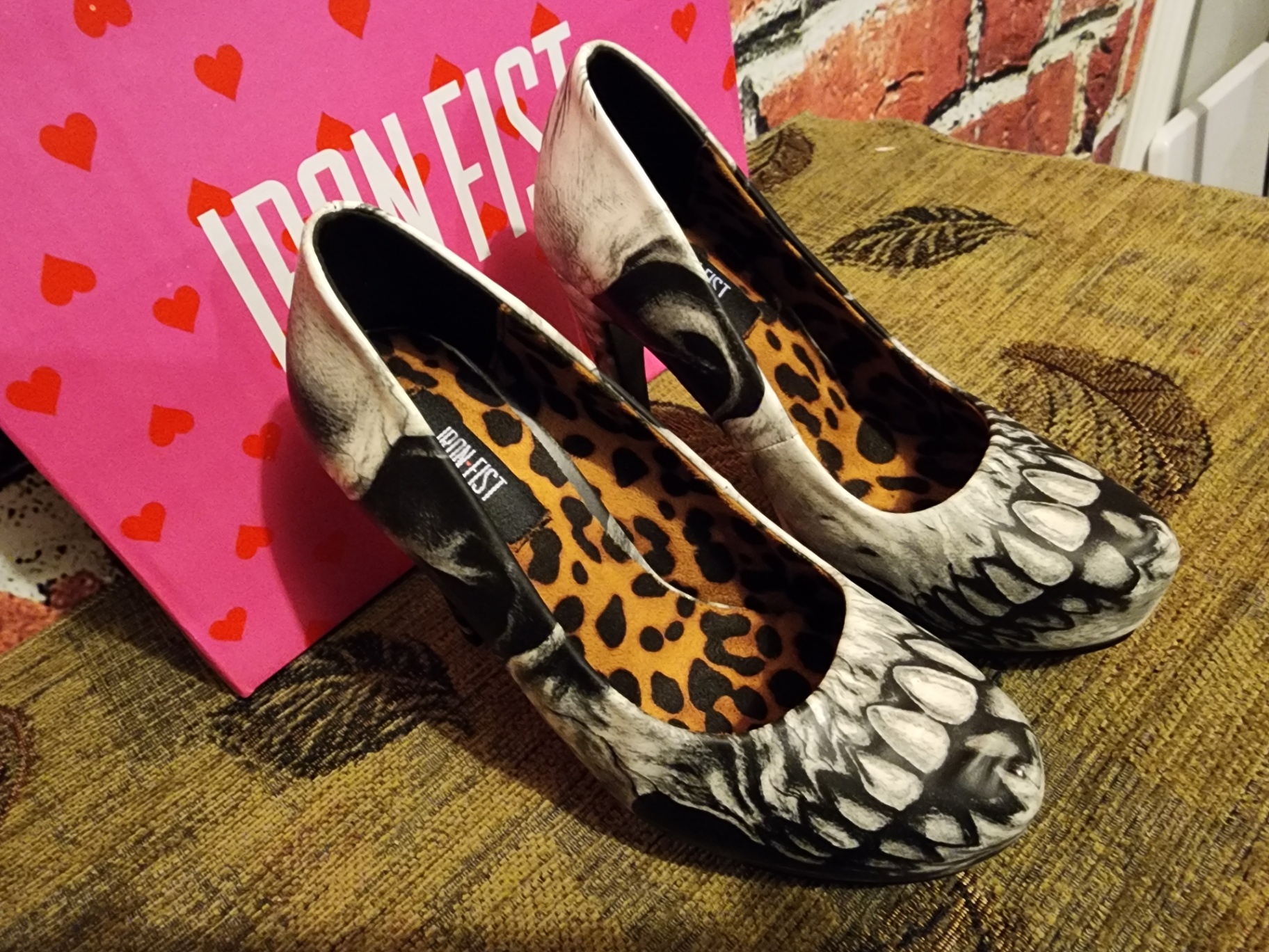 Two pairs of skull-patterned high-heeled shoes with leopard lining - image 3 of 7