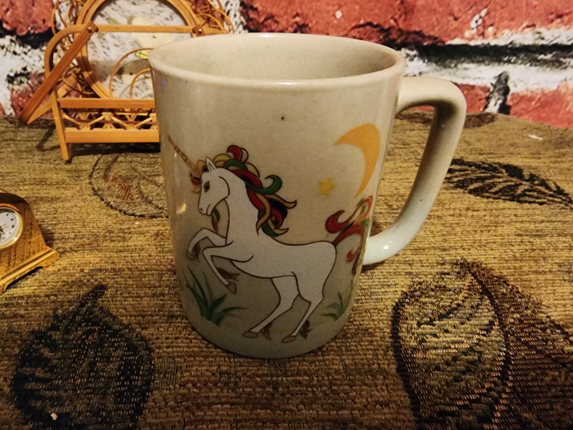 Assorted decorative tableware and small decor items - image 7 of 11