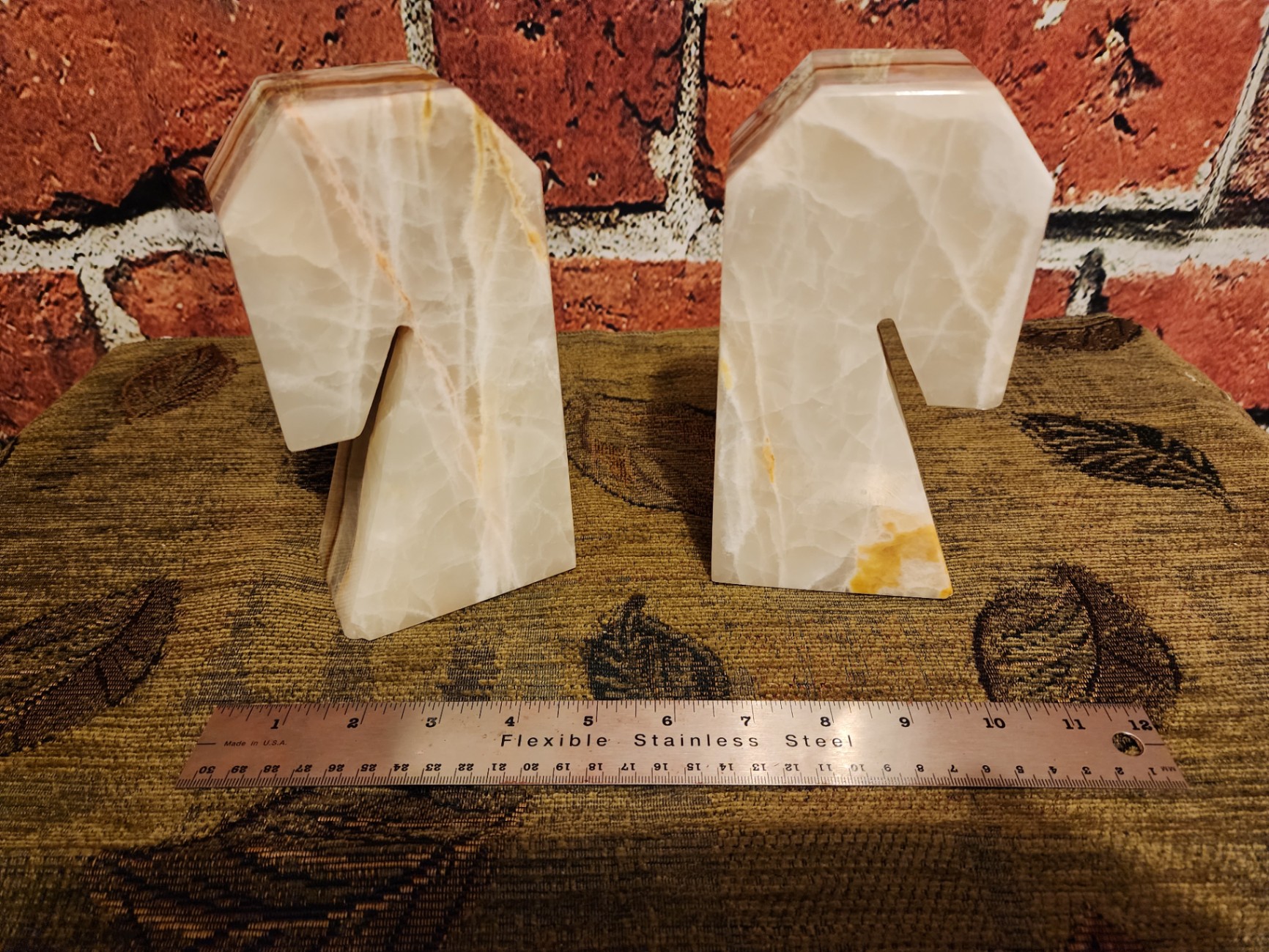 Pair of L-shaped stone bookends - image 7 of 7