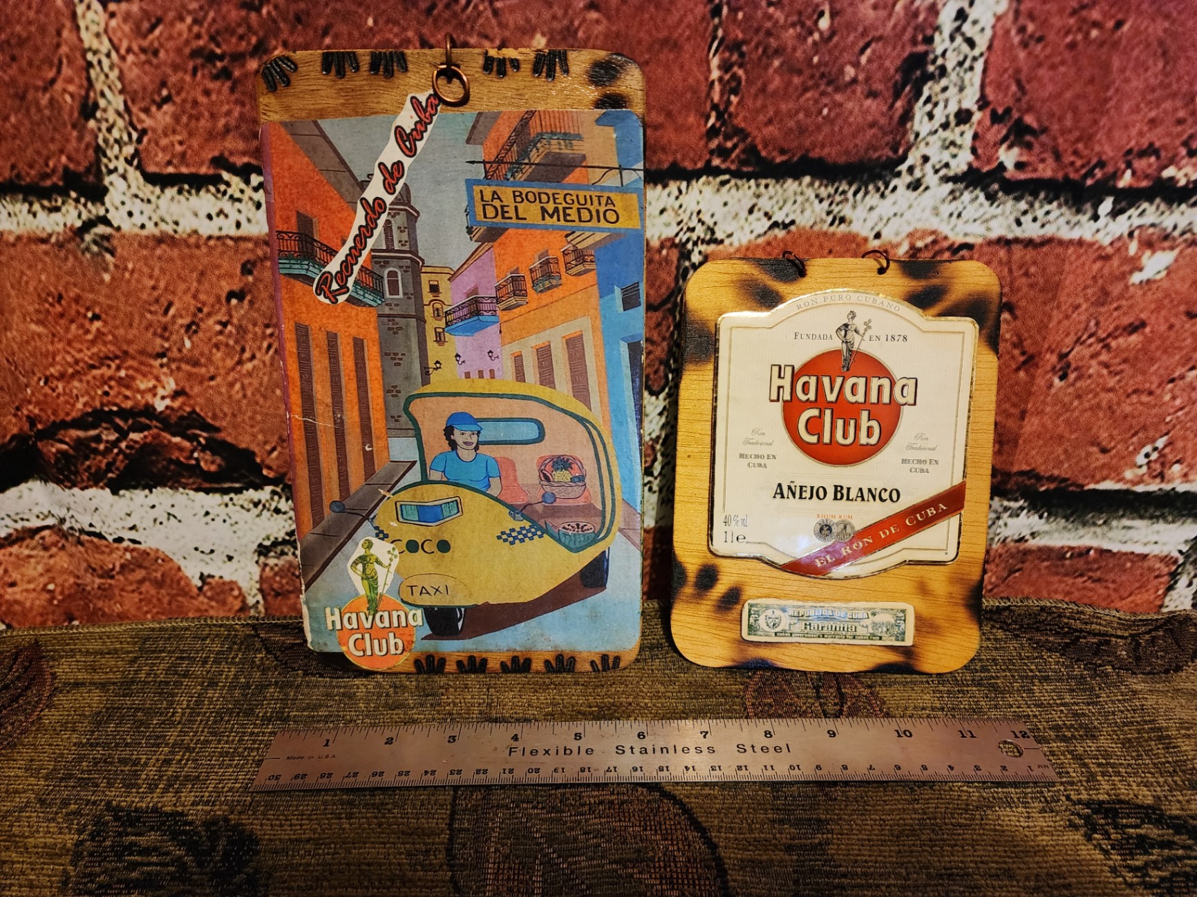 Havana Club decorative plaques and travel-themed signs - image 2 of 7