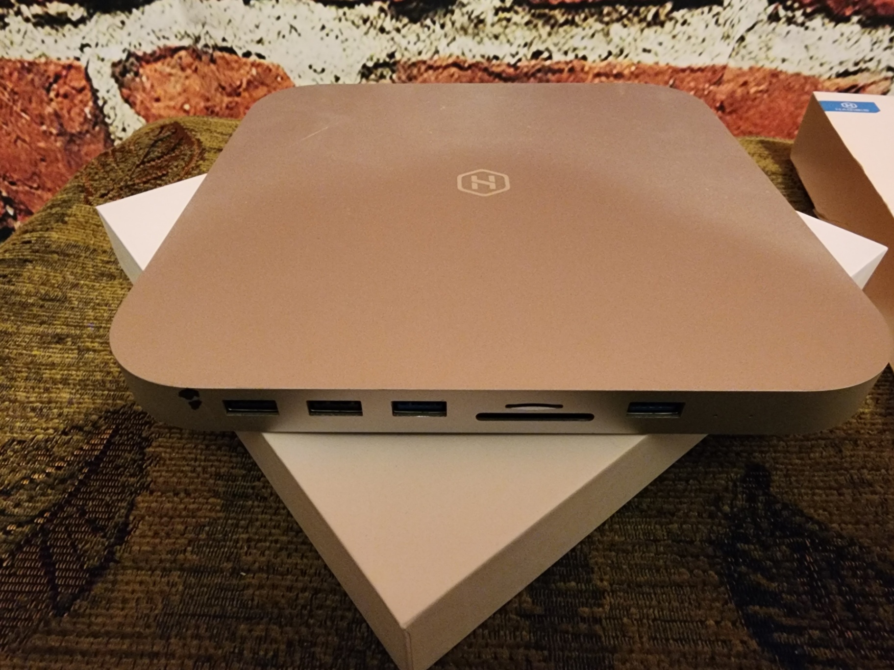 Hagibis MC25 USB-C Hub with Hard Drive Enclosure - image 5 of 7