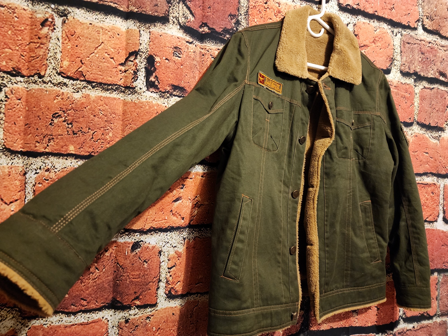Olive green sherpa-lined jacket with patches - image 3 of 9
